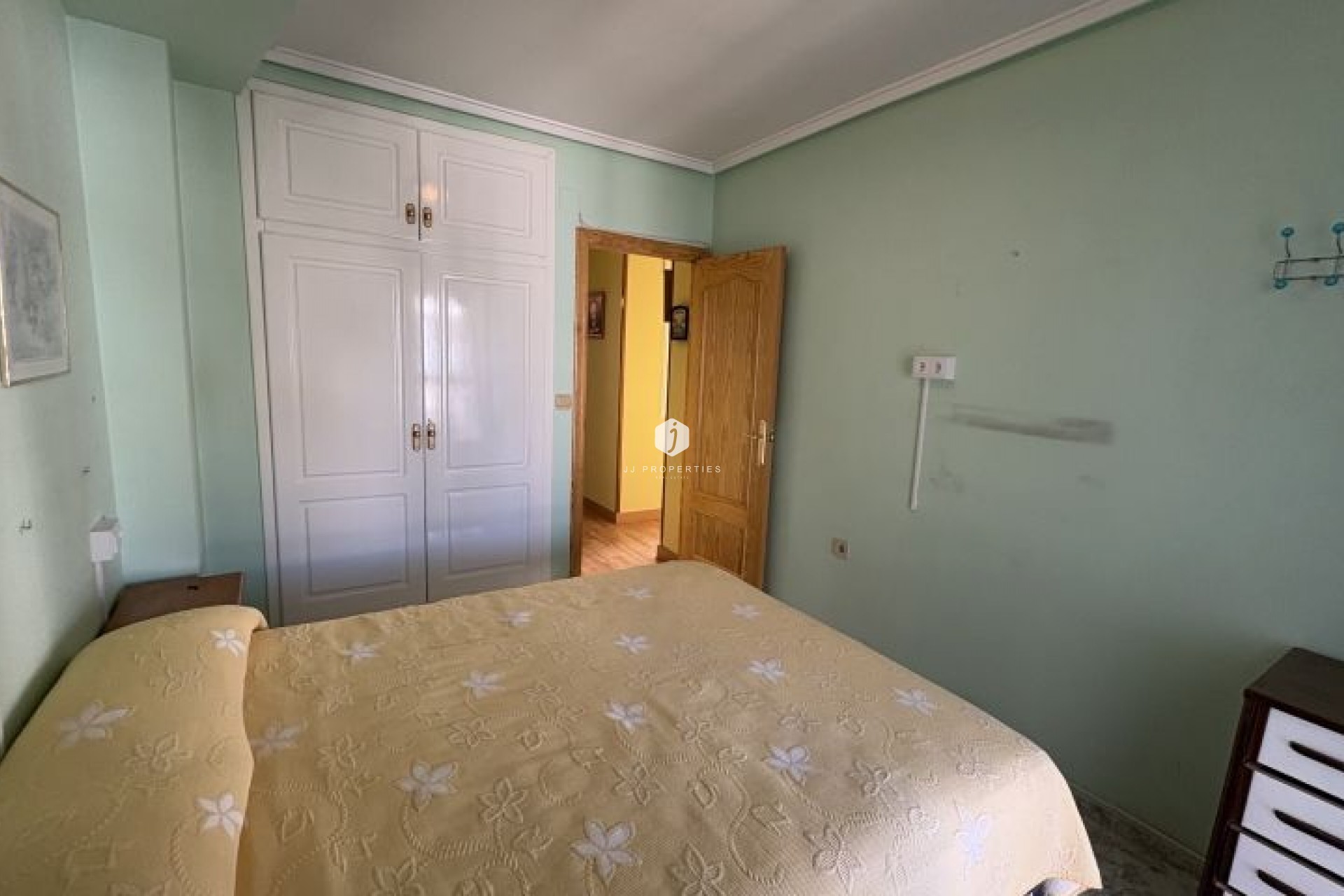 Resale - Apartment / flat -
Torrevieja - Costa Blanca