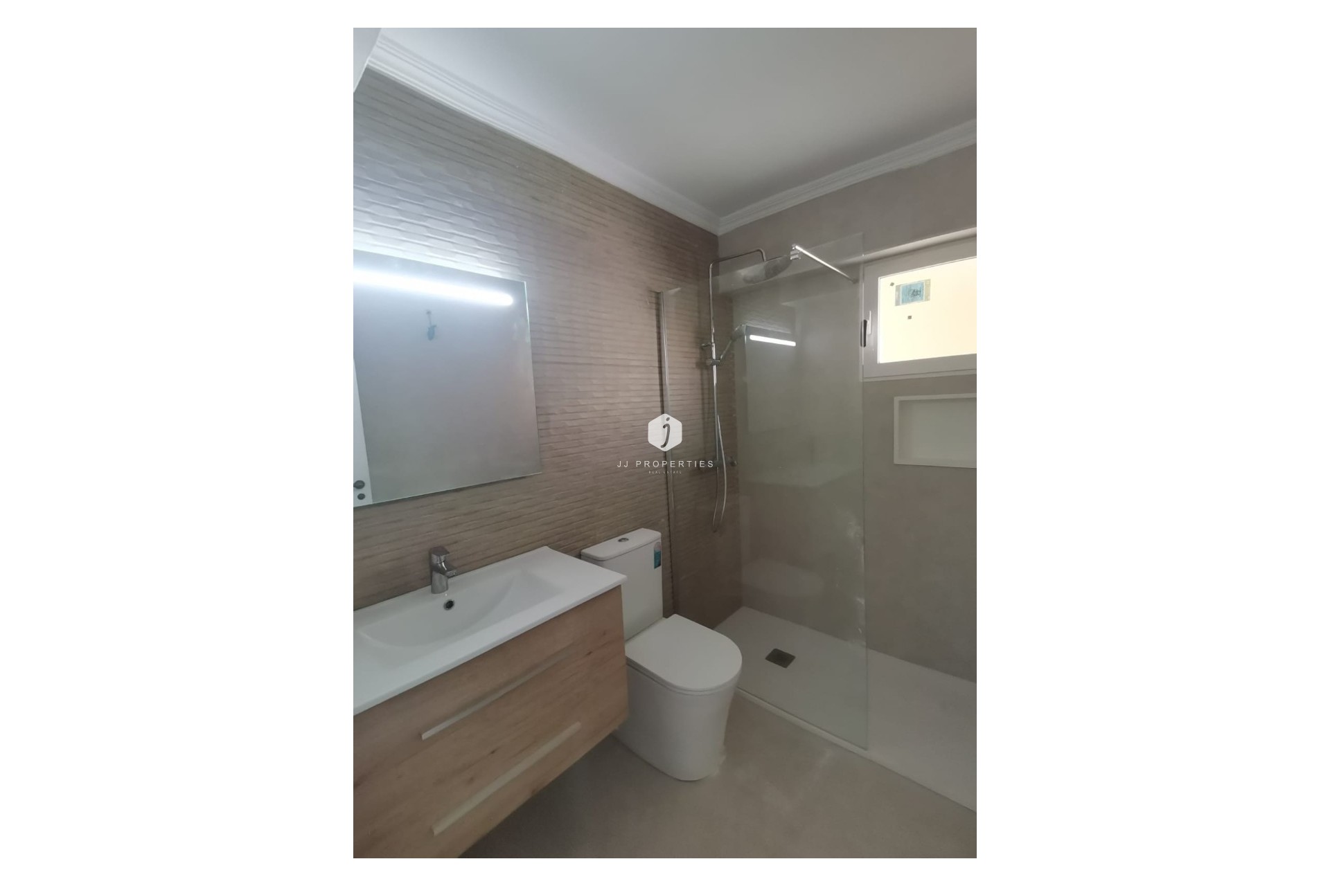 Resale - Apartment / flat -
Torrevieja - Costa Blanca