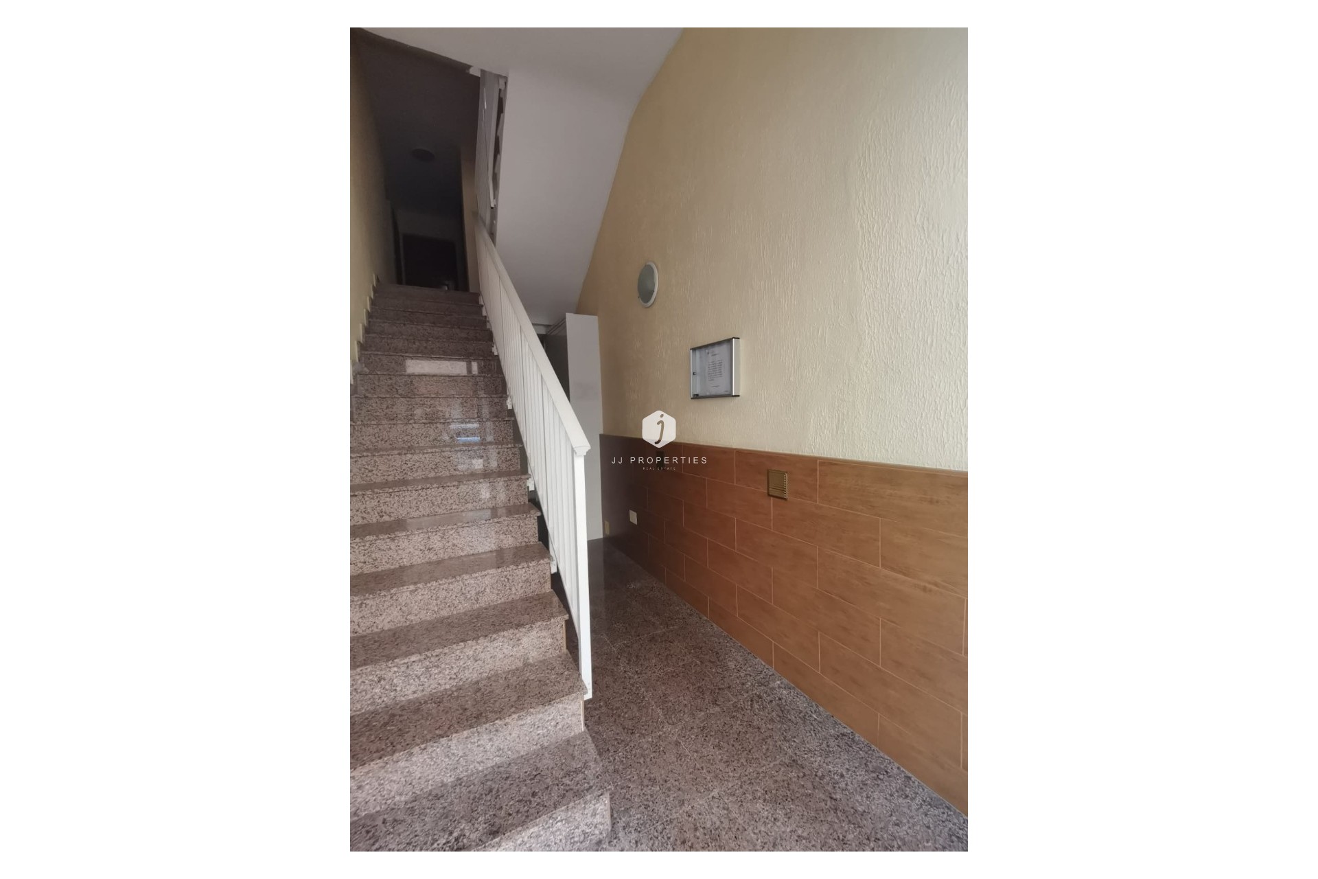 Resale - Apartment / flat -
Torrevieja - Costa Blanca