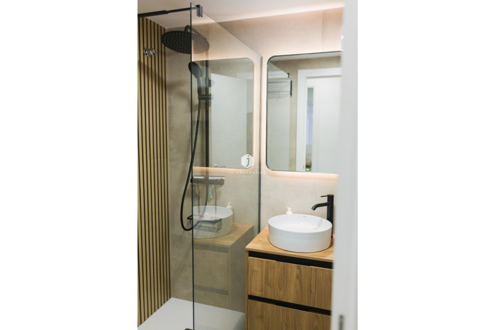 Resale - Apartment / flat -
Torrevieja - Costa Blanca