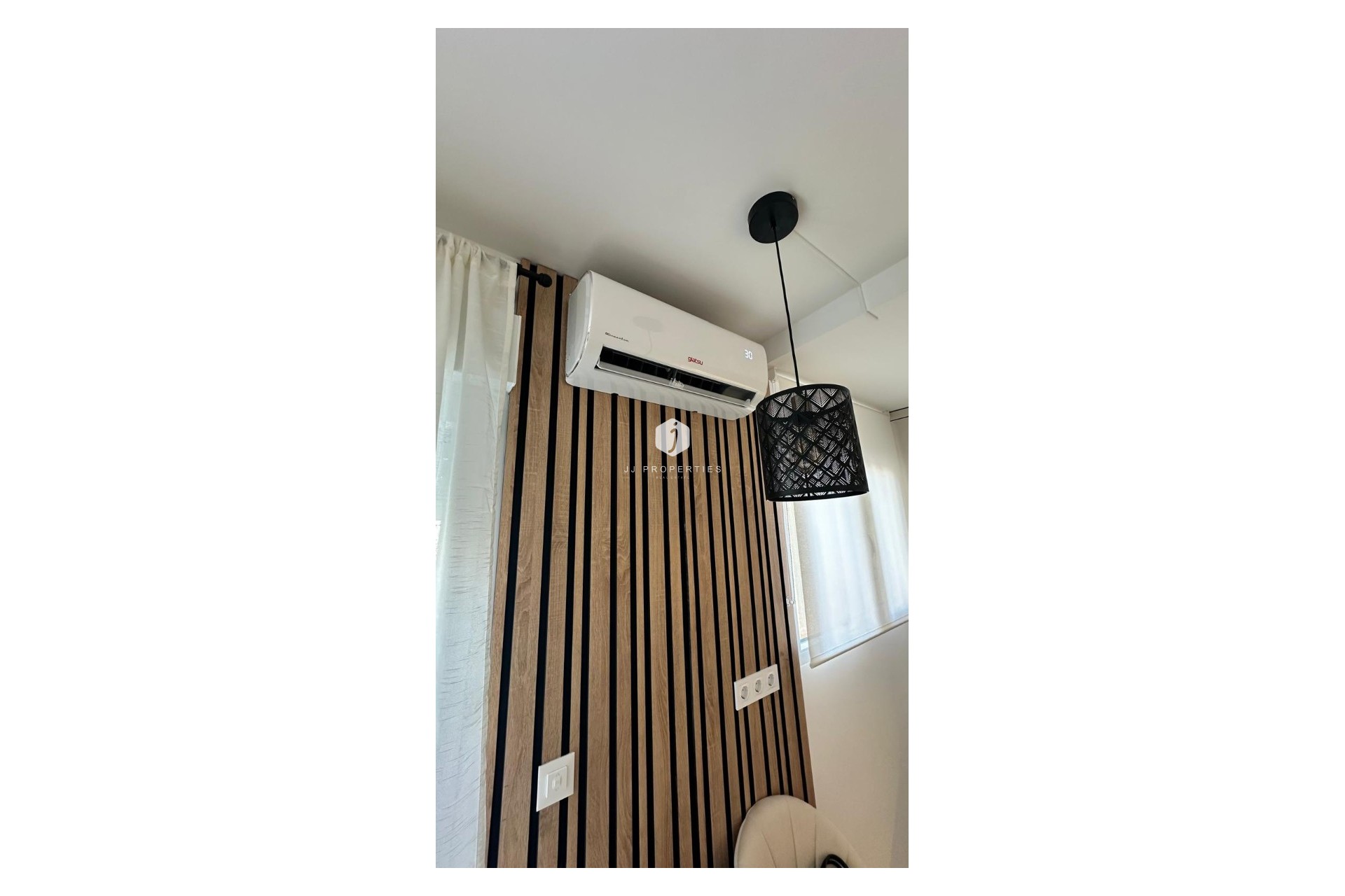 Resale - Apartment / flat -
Torrevieja - Costa Blanca