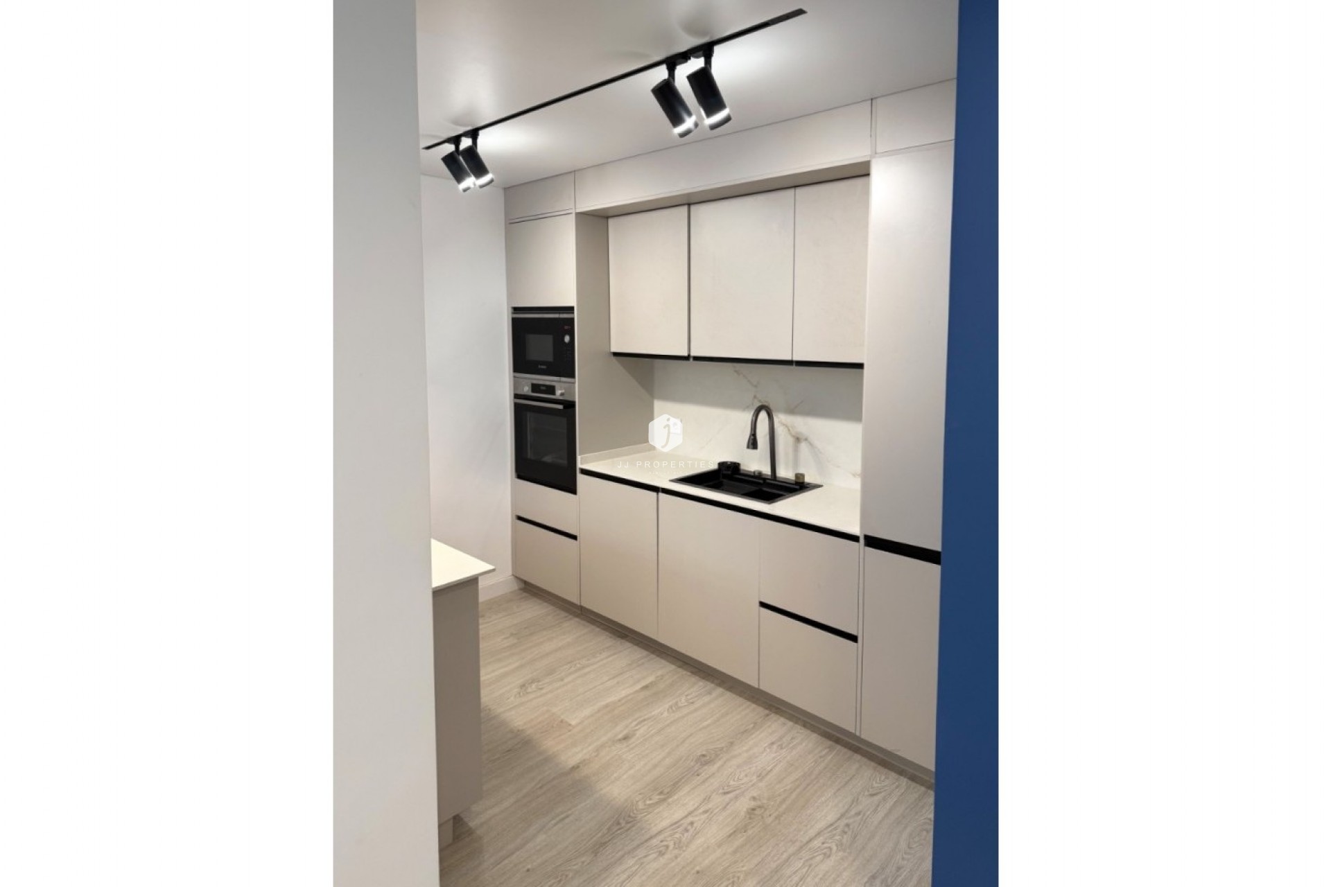 Resale - Apartment / flat -
Torrevieja - Costa Blanca