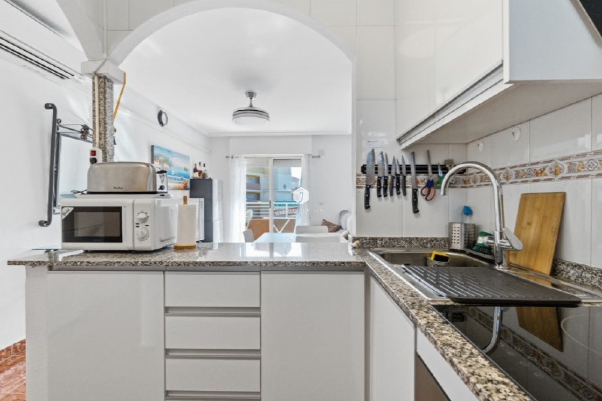 Resale - Apartment / flat -
Torrevieja - Costa Blanca