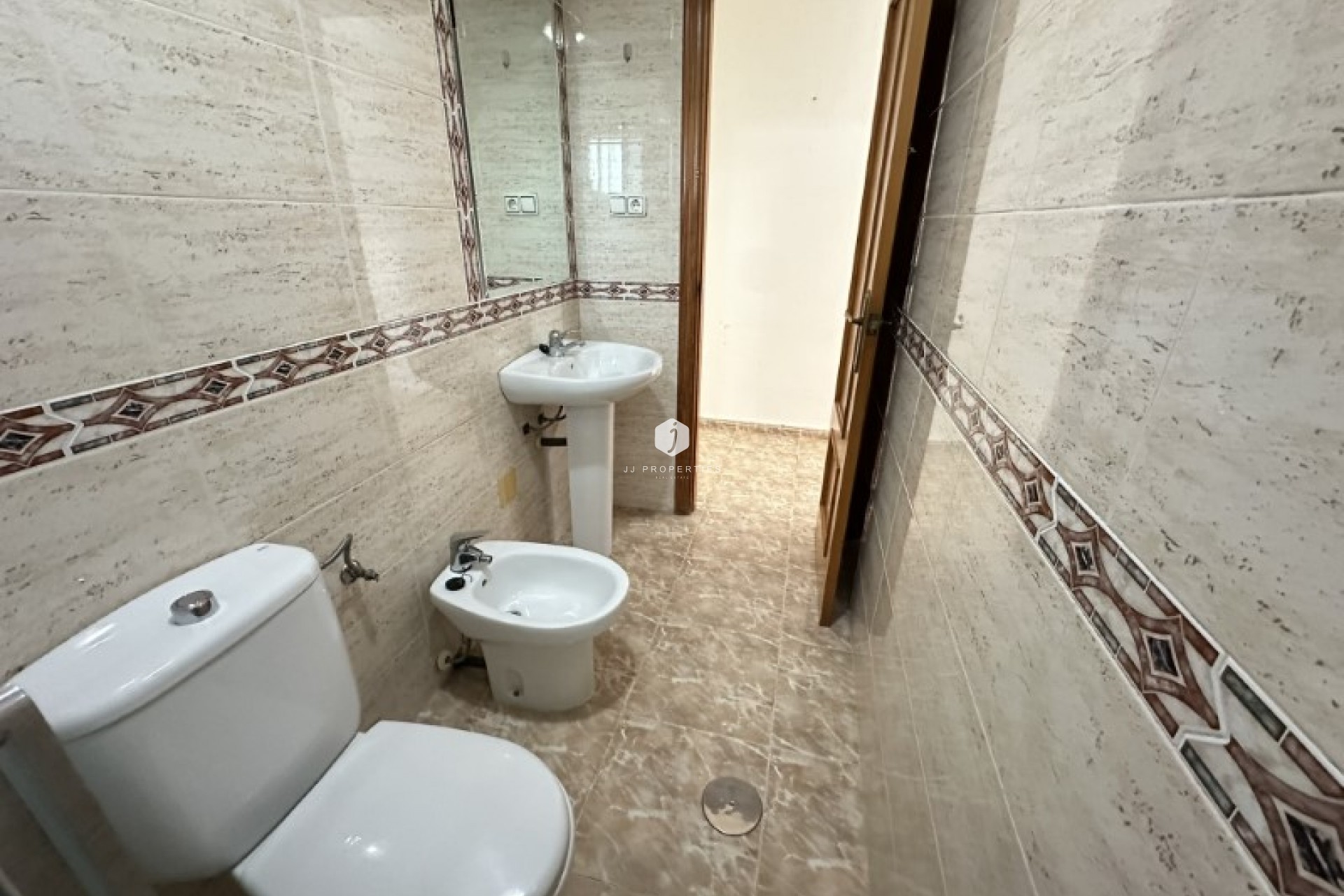 Resale - Apartment / flat -
Torrevieja - Costa Blanca
