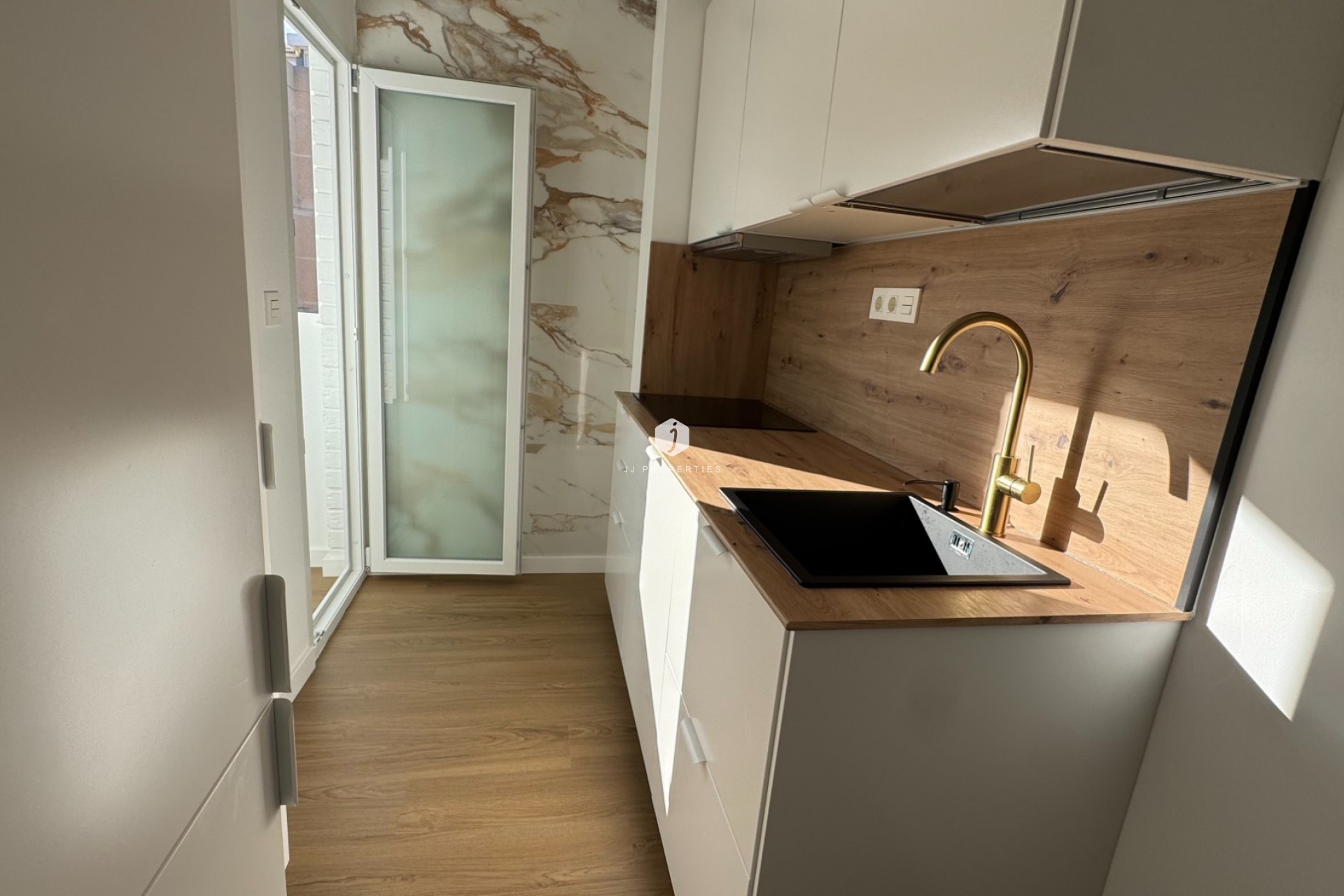 Resale - Apartment / flat -
Torrevieja - Costa Blanca