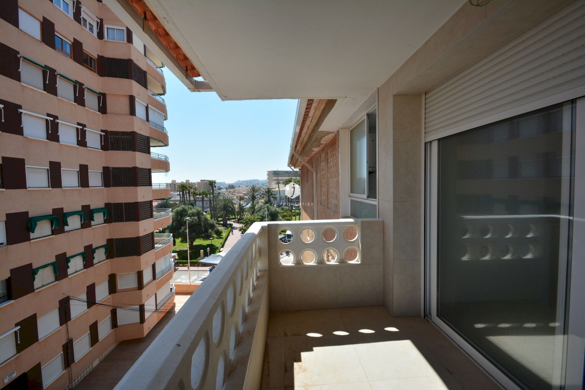 Resale - Apartment / flat -
Torrevieja - Costa Blanca