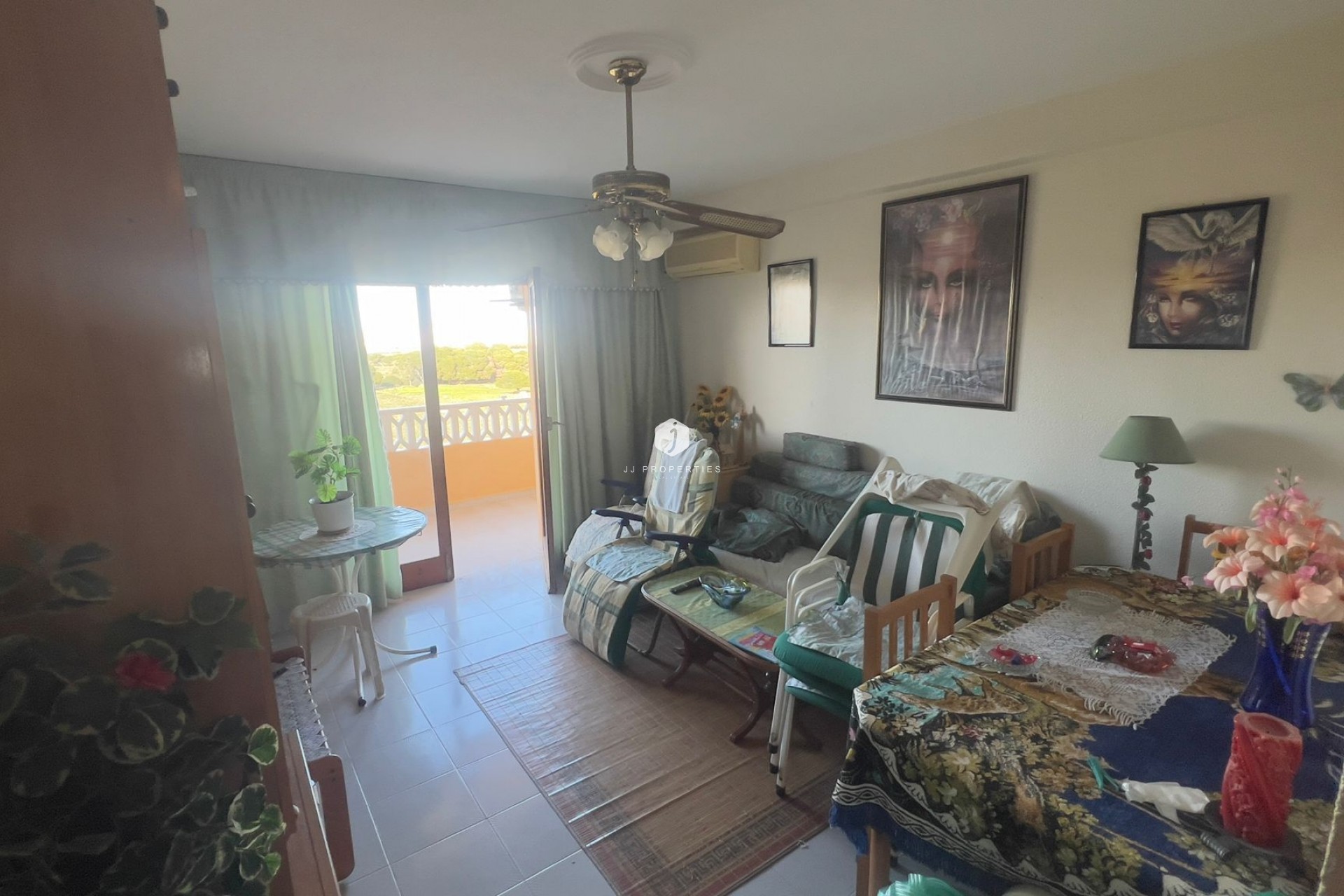 Resale - Apartment / flat -
Torrevieja - Costa Blanca
