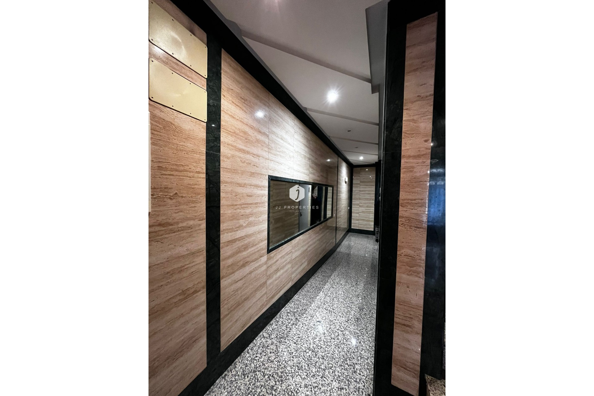 Resale - Apartment / flat -
Torrevieja - Costa Blanca