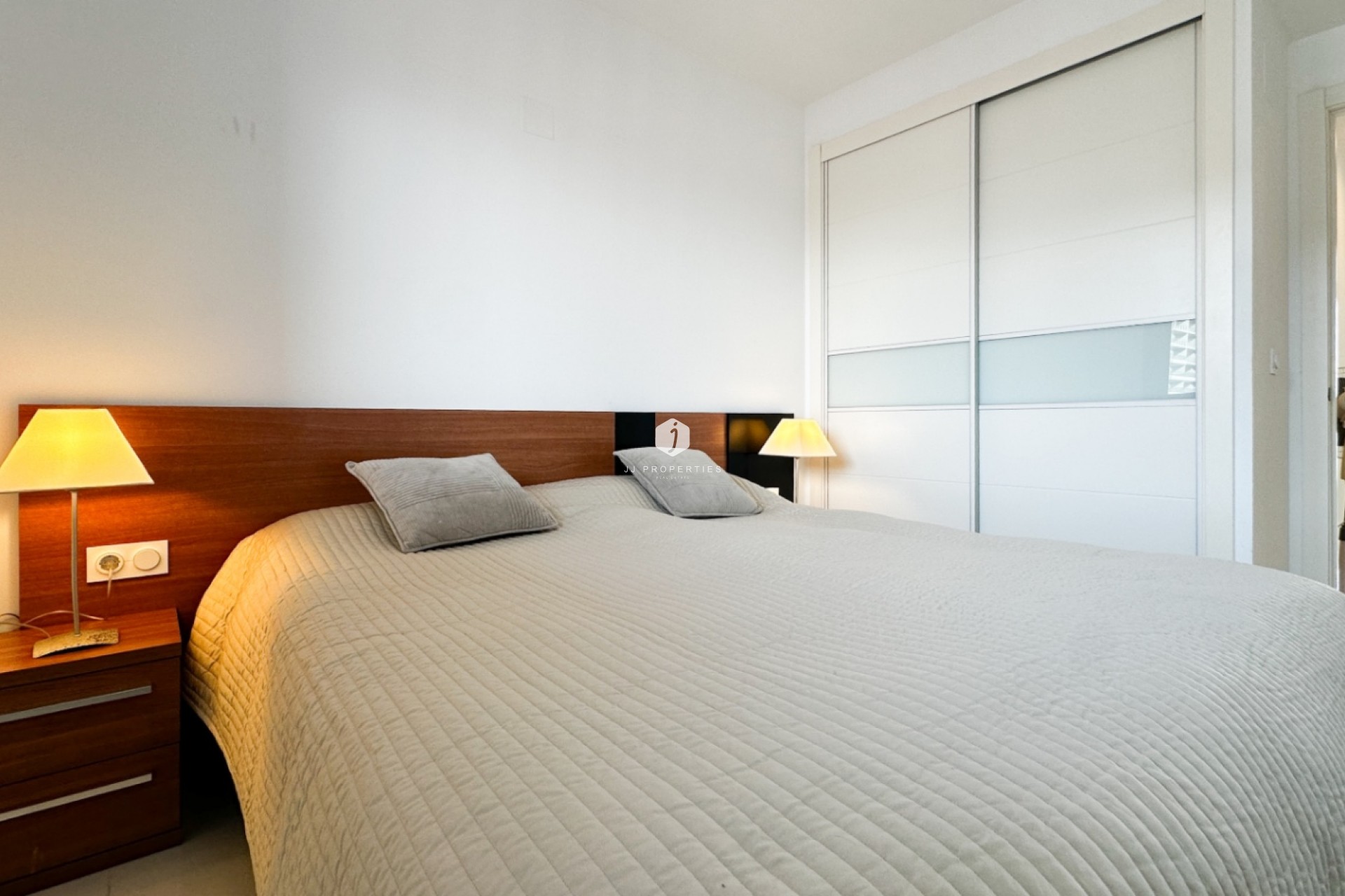 Resale - Apartment / flat -
Torrevieja - Costa Blanca