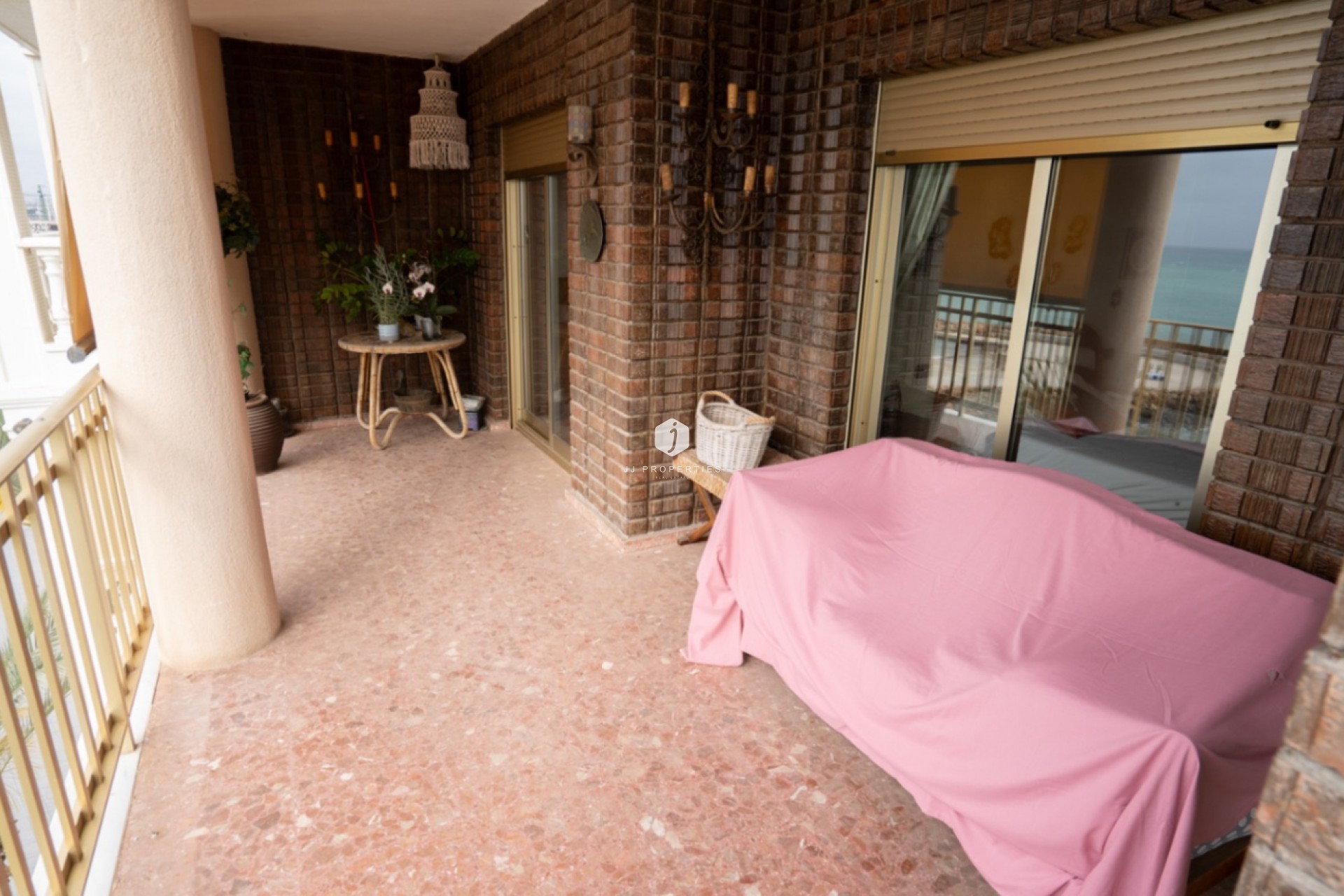 Resale - Apartment / flat -
Torrevieja - Costa Blanca