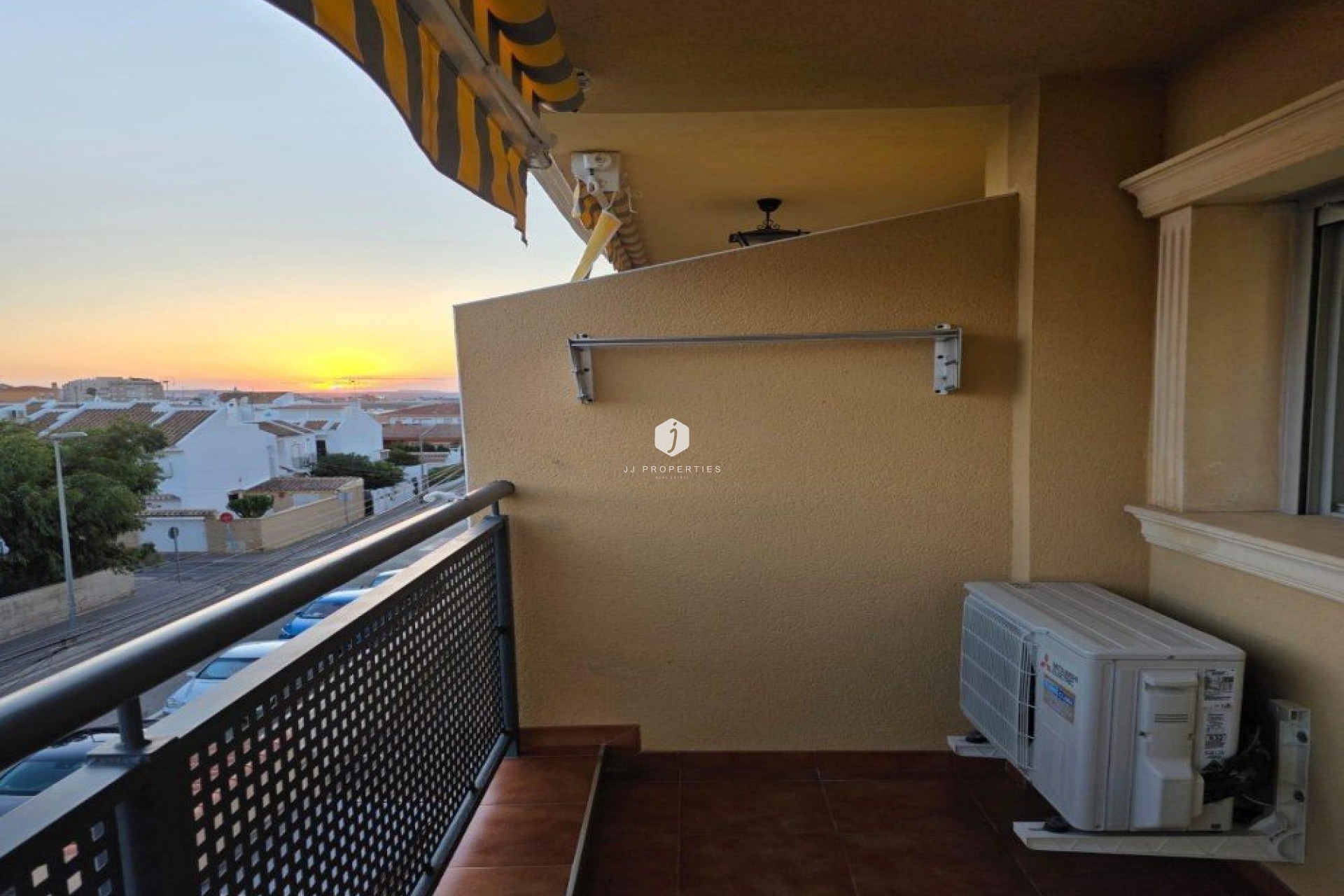 Resale - Apartment / flat -
Torrevieja - Costa Blanca