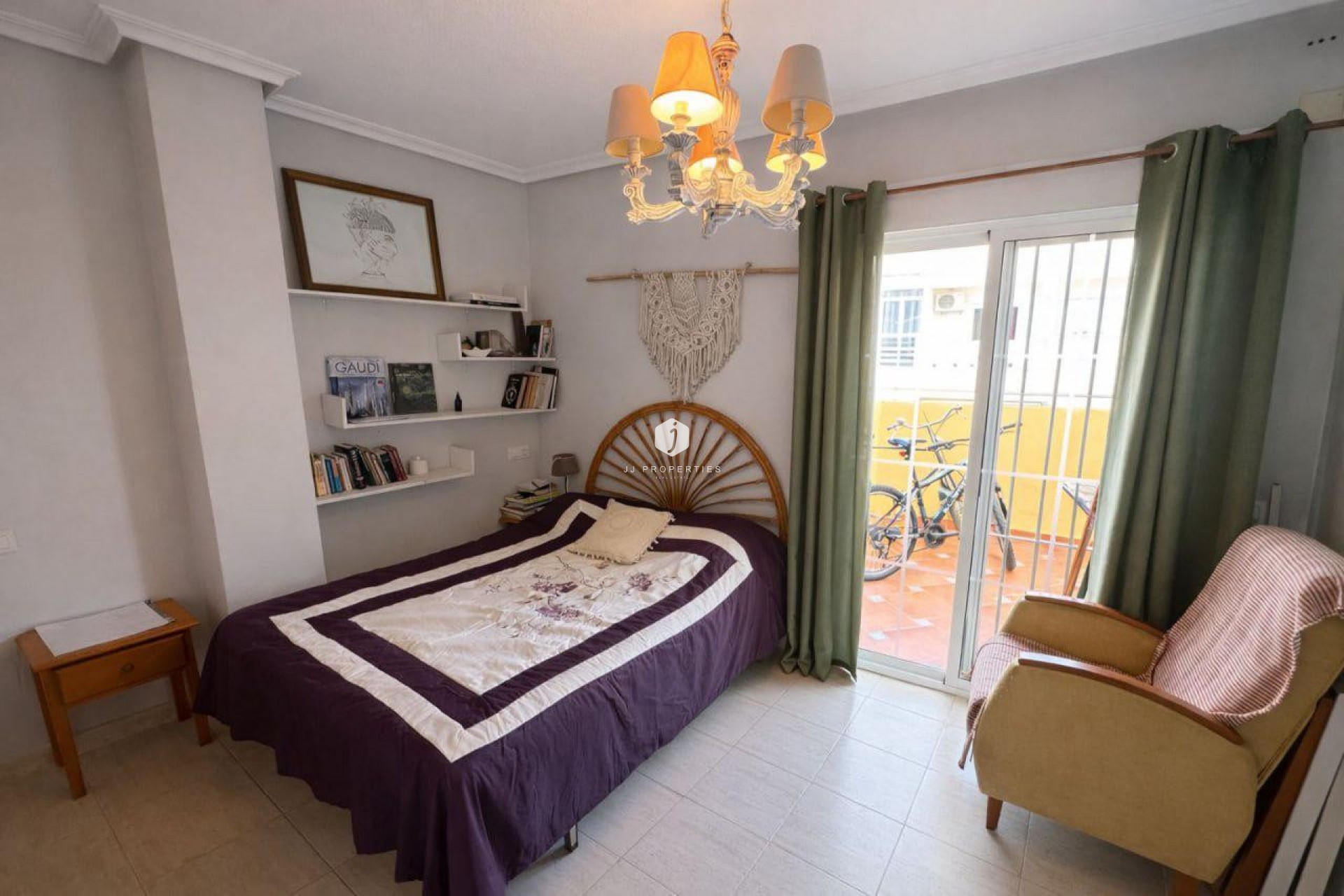 Resale - Apartment / flat -
Torrevieja - Costa Blanca