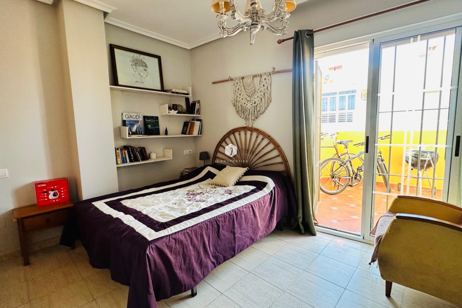 Resale - Apartment / flat -
Torrevieja - Costa Blanca