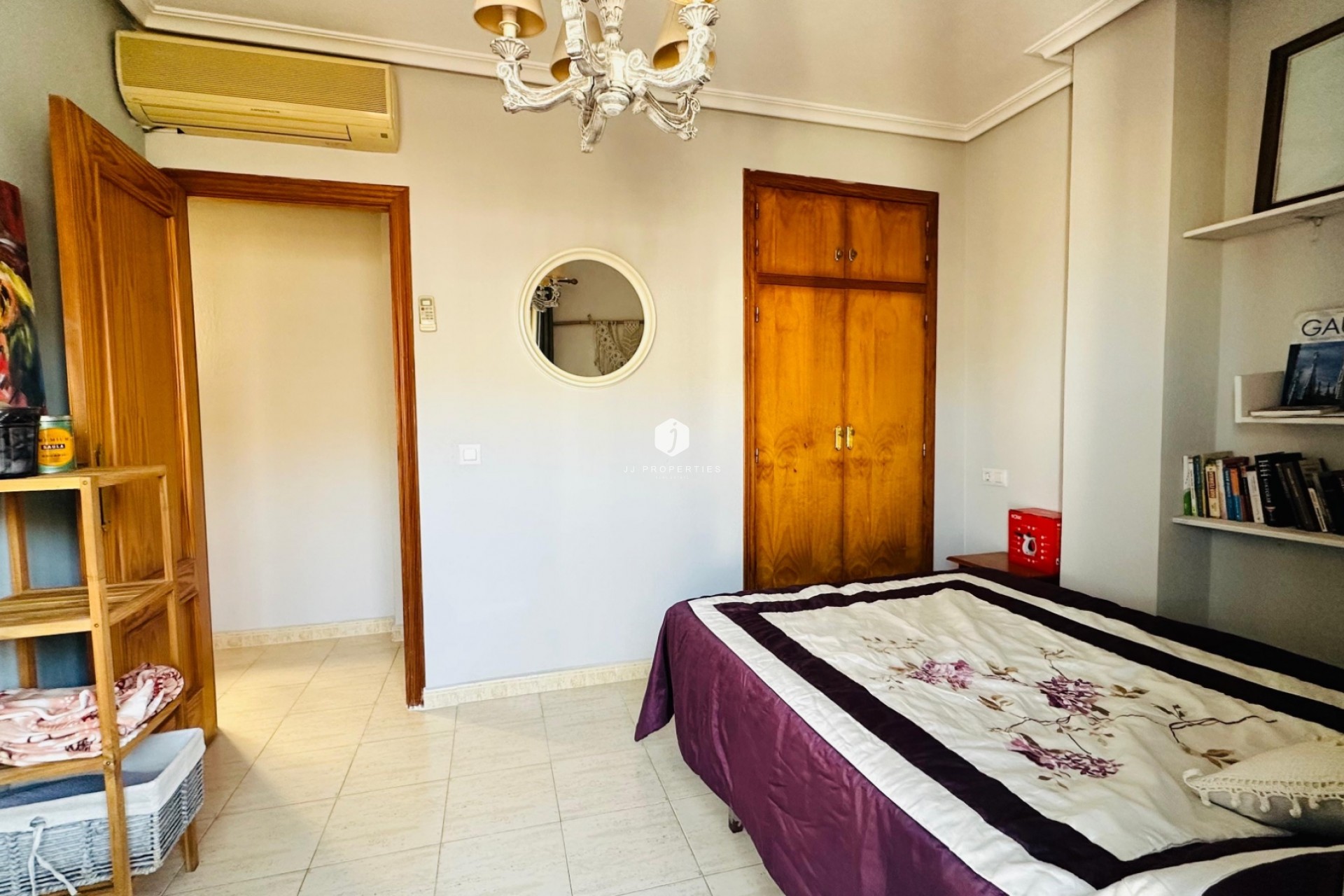 Resale - Apartment / flat -
Torrevieja - Costa Blanca