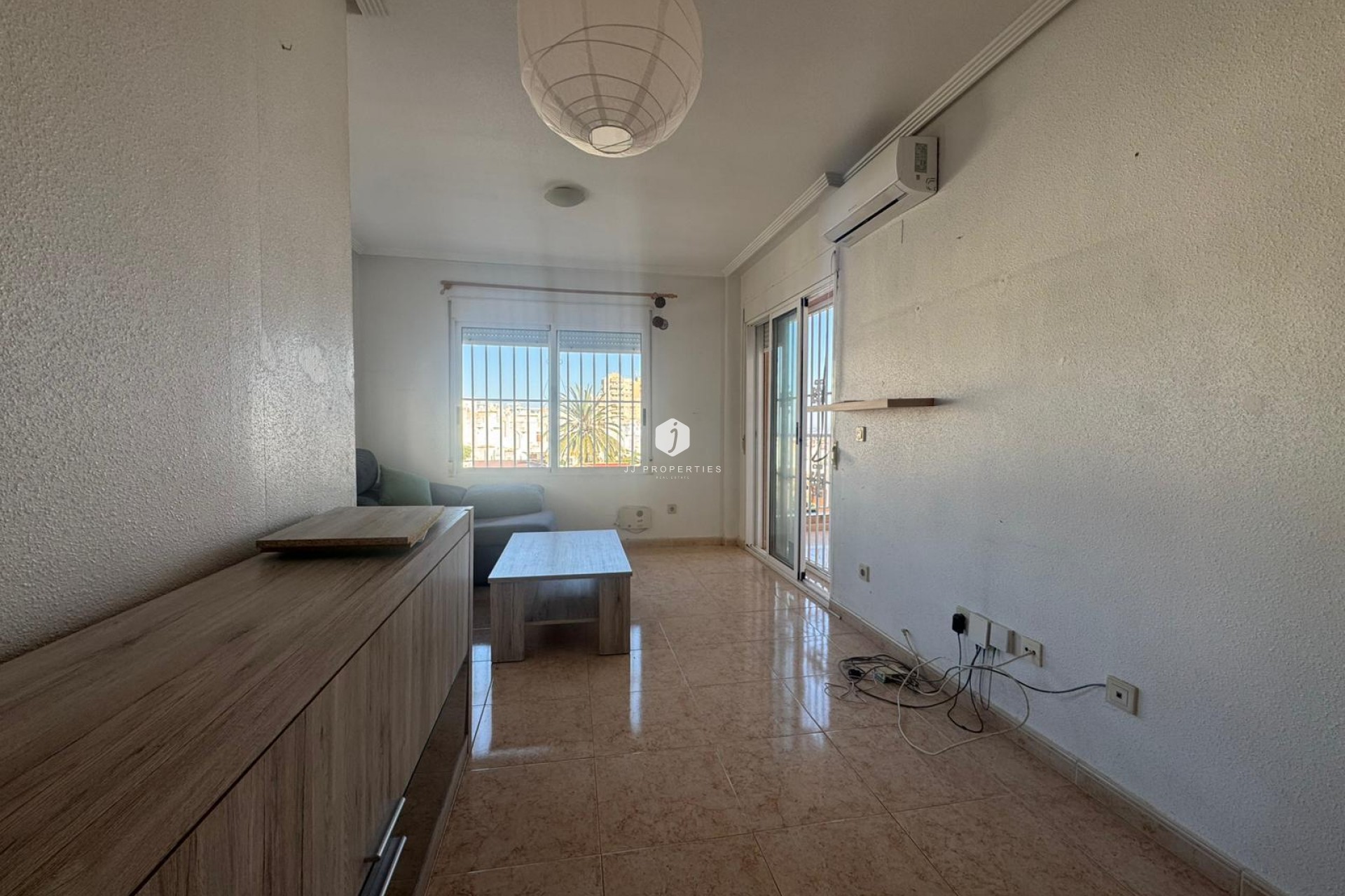 Resale - Apartment / flat -
Torrevieja - Costa Blanca