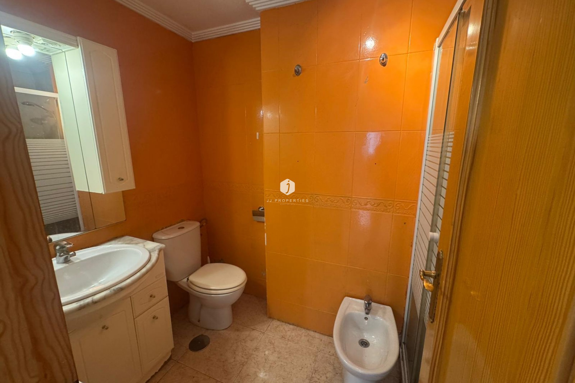Resale - Apartment / flat -
Torrevieja - Costa Blanca