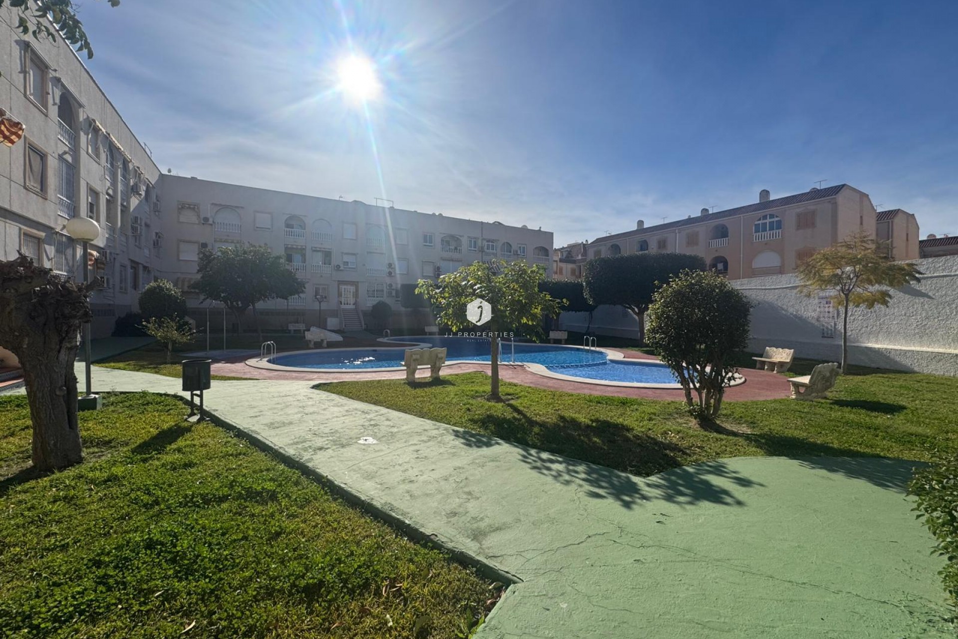 Resale - Apartment / flat -
Torrevieja - Costa Blanca
