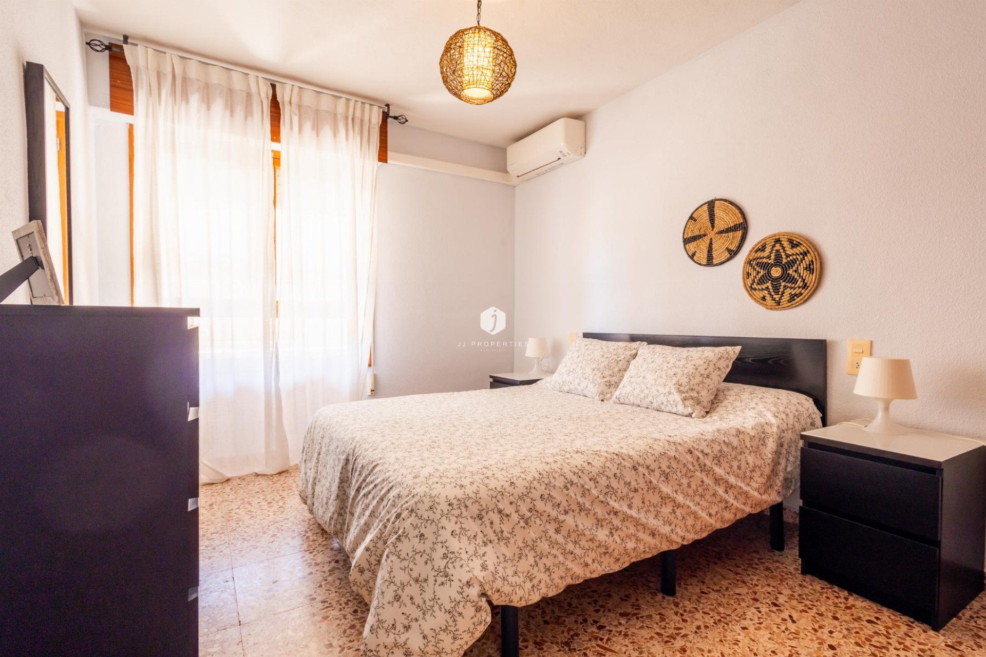Resale - Apartment / flat -
Torrevieja - Costa Blanca
