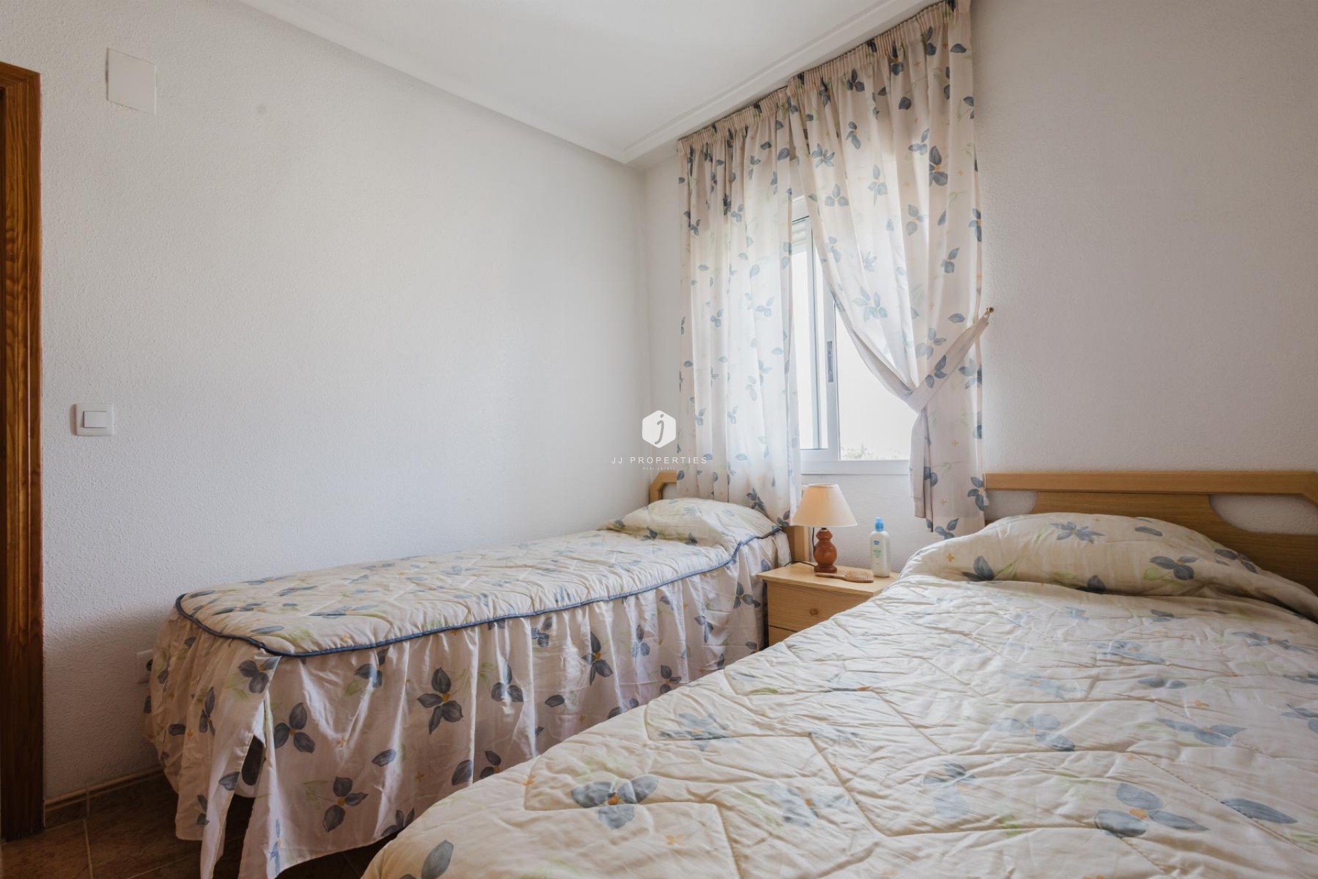 Resale - Apartment / flat -
Torrevieja - Costa Blanca
