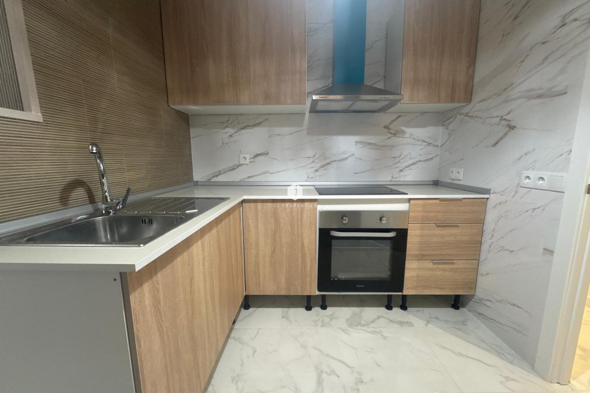 Resale - Apartment / flat -
Torrevieja - Costa Blanca