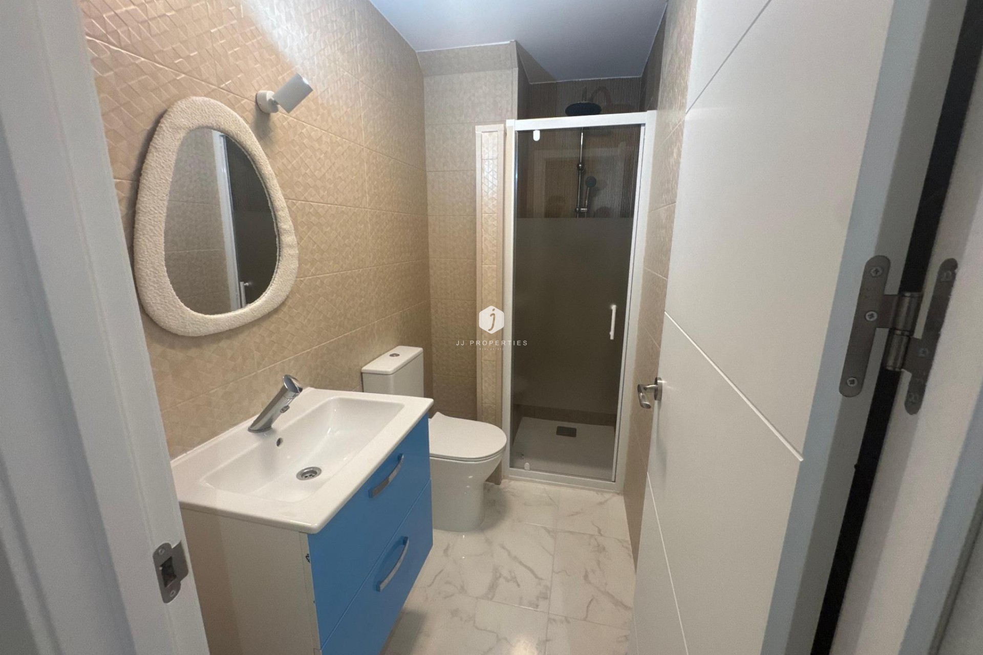 Resale - Apartment / flat -
Torrevieja - Costa Blanca