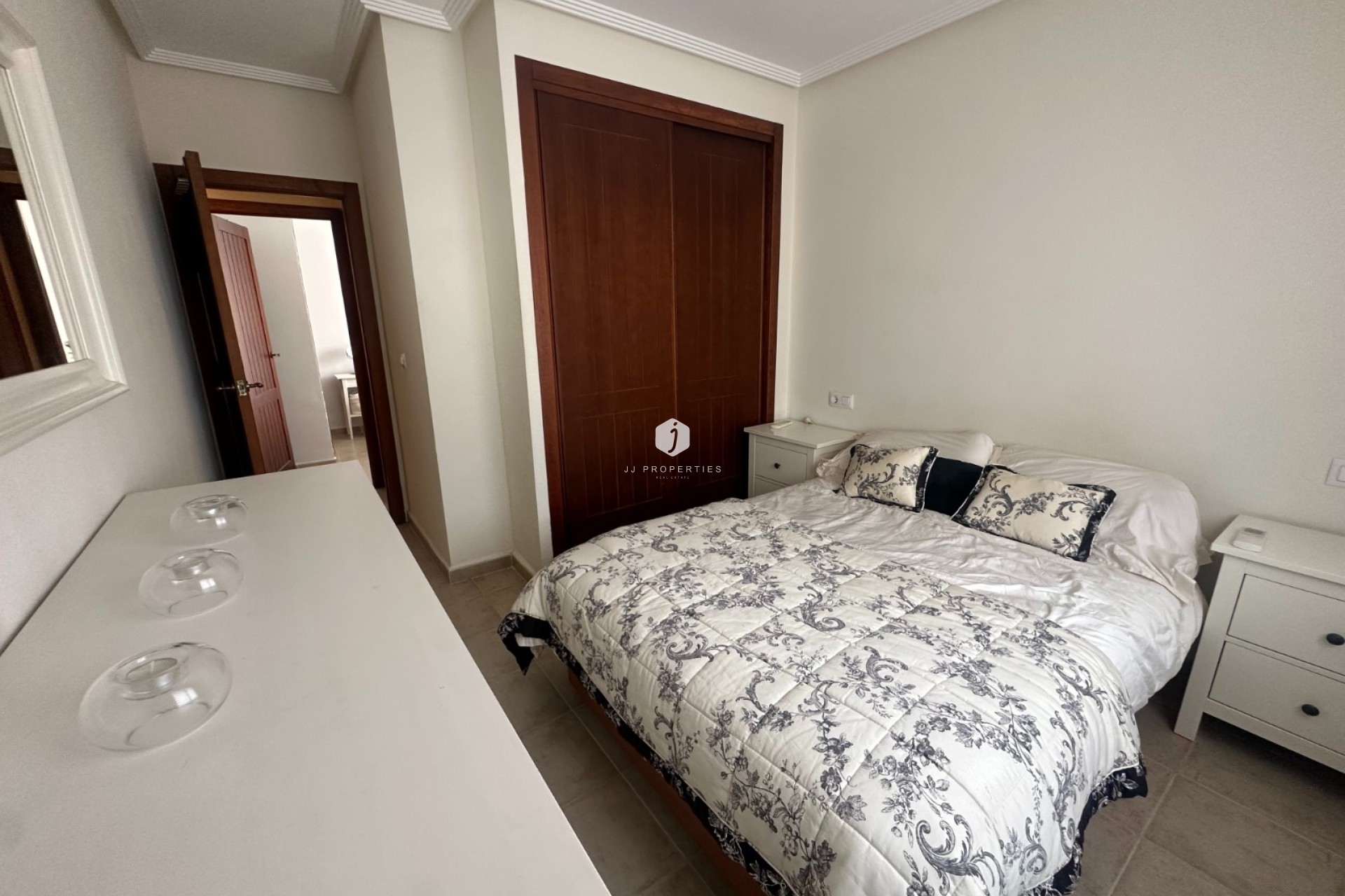 Resale - Apartment / flat -
Torrevieja - Costa Blanca