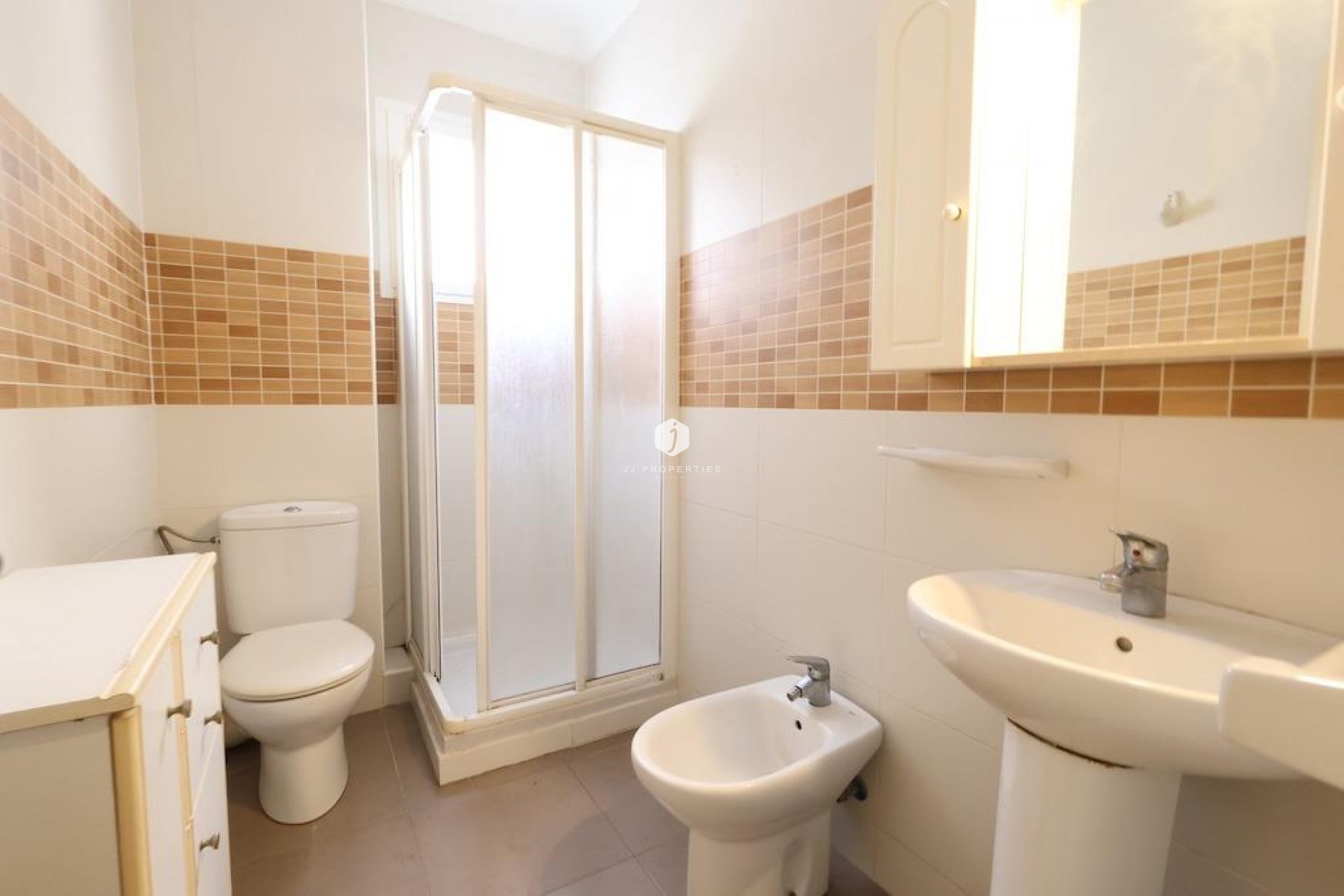 Resale - Apartment / flat -
Torrevieja - Costa Blanca
