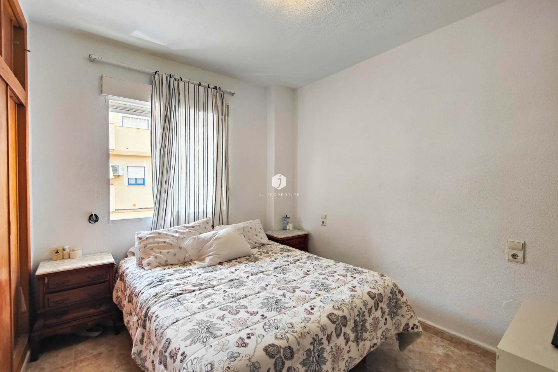 Resale - Apartment / flat -
Torrevieja - Costa Blanca