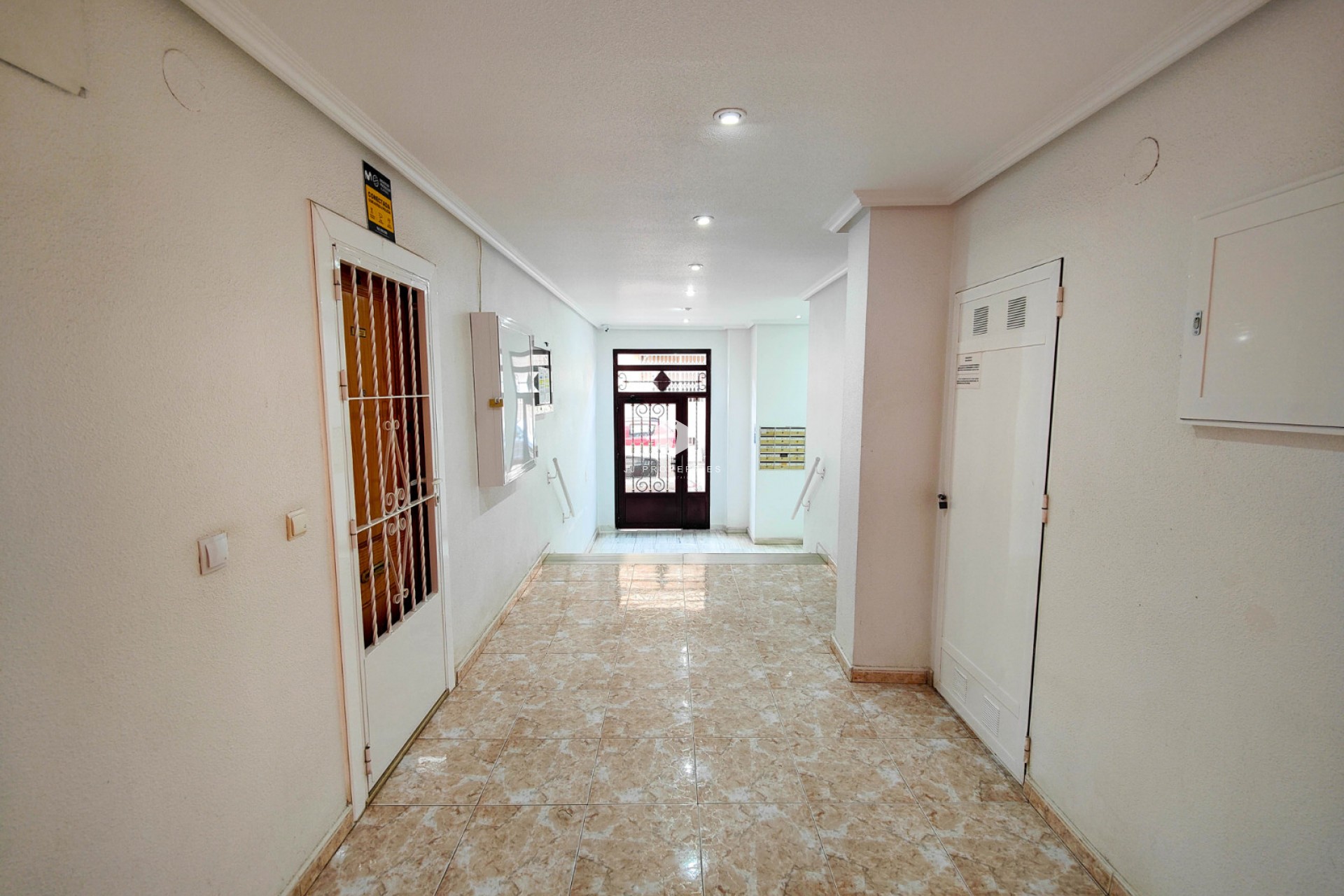 Resale - Apartment / flat -
Torrevieja - Costa Blanca