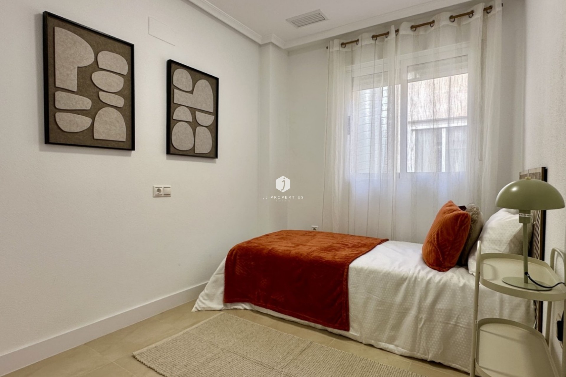 Resale - Apartment / flat -
Torrevieja - Costa Blanca