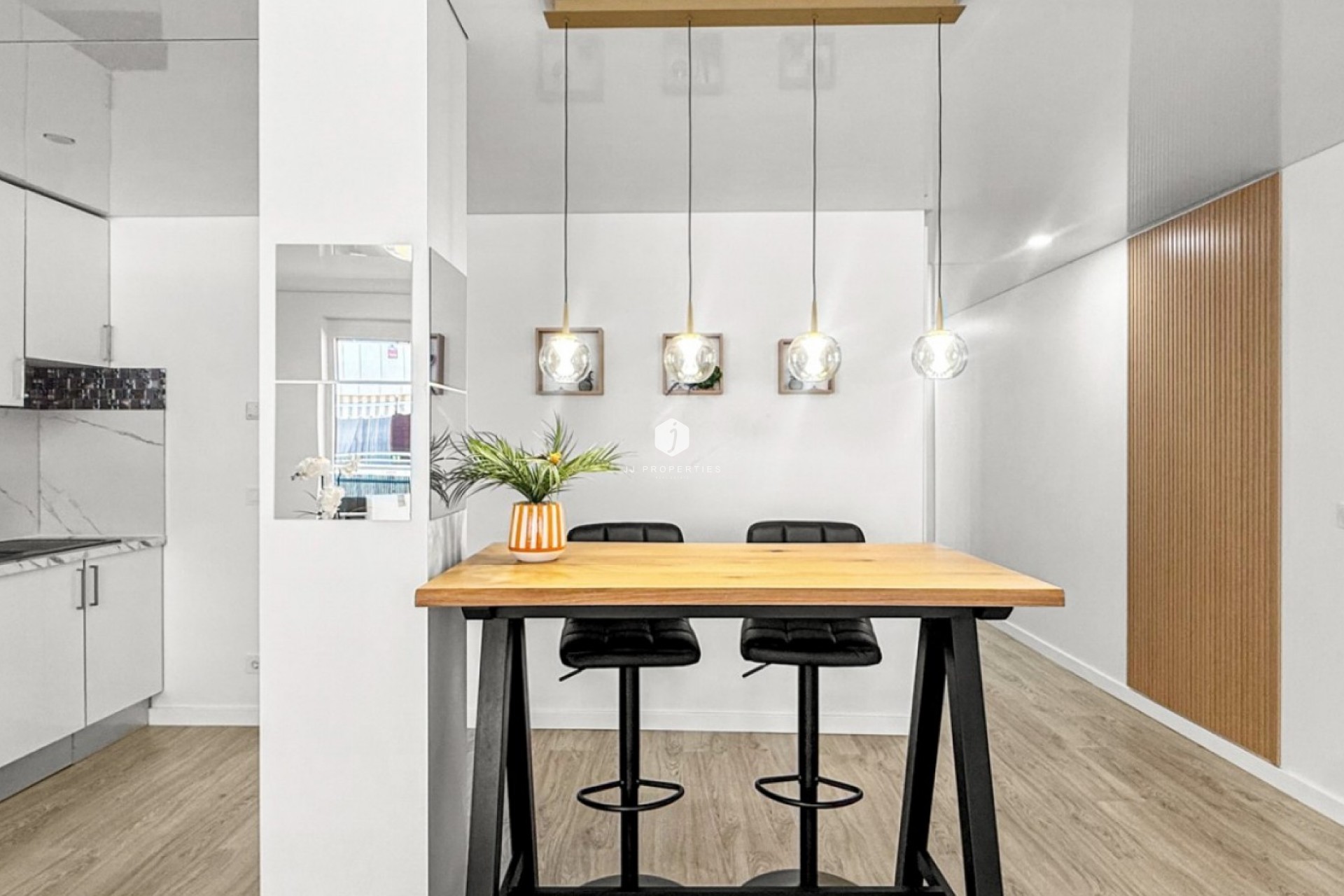 Resale - Apartment / flat -
Torrevieja - Costa Blanca