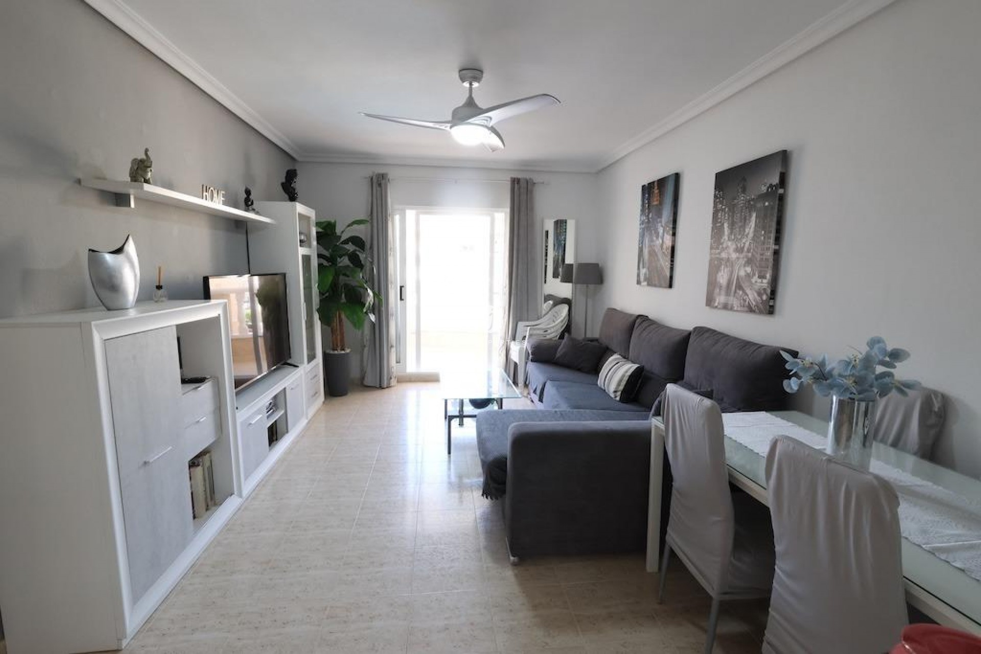 Resale - Apartment / flat -
Torrevieja - Costa Blanca