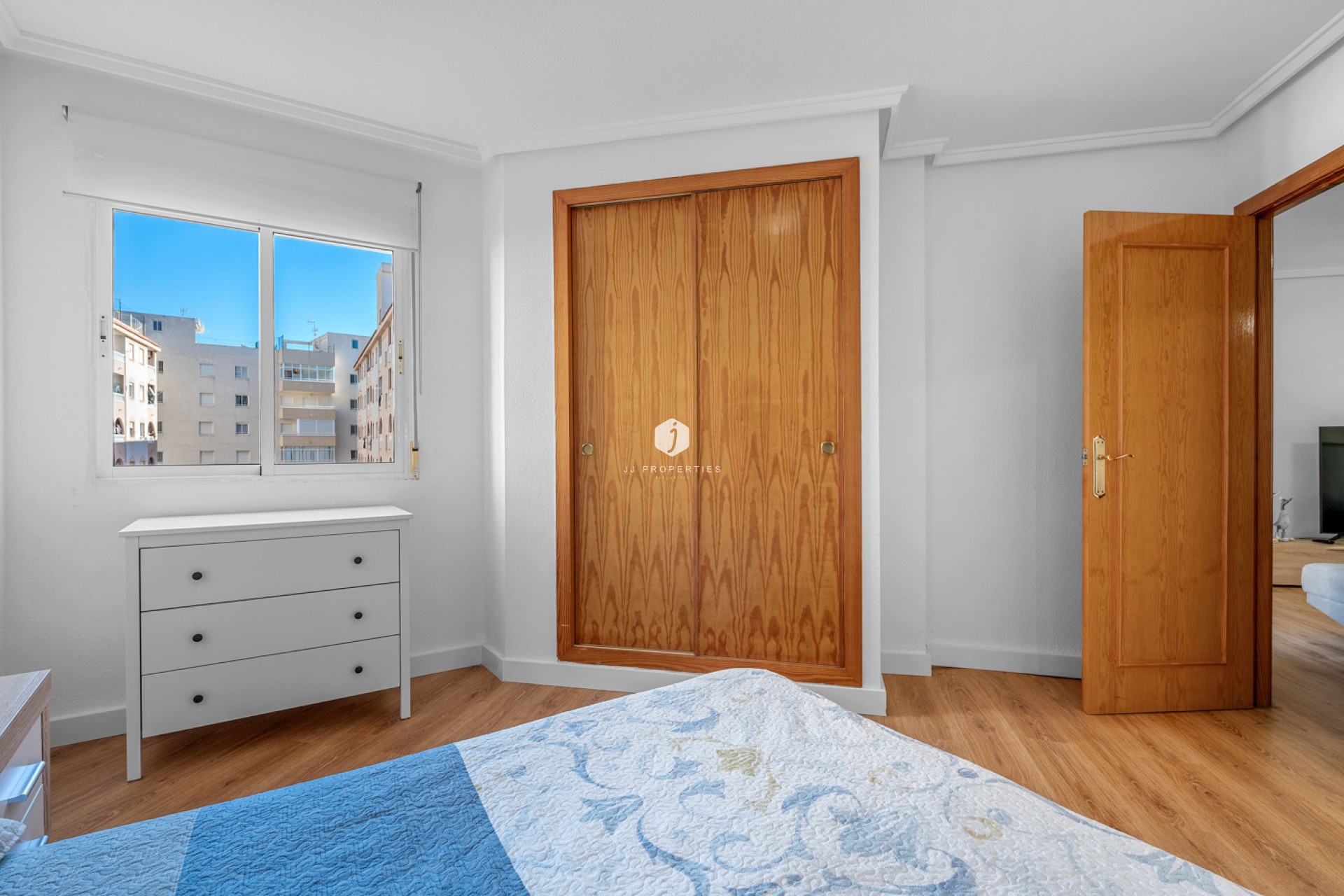 Resale - Apartment / flat -
Torrevieja - Costa Blanca