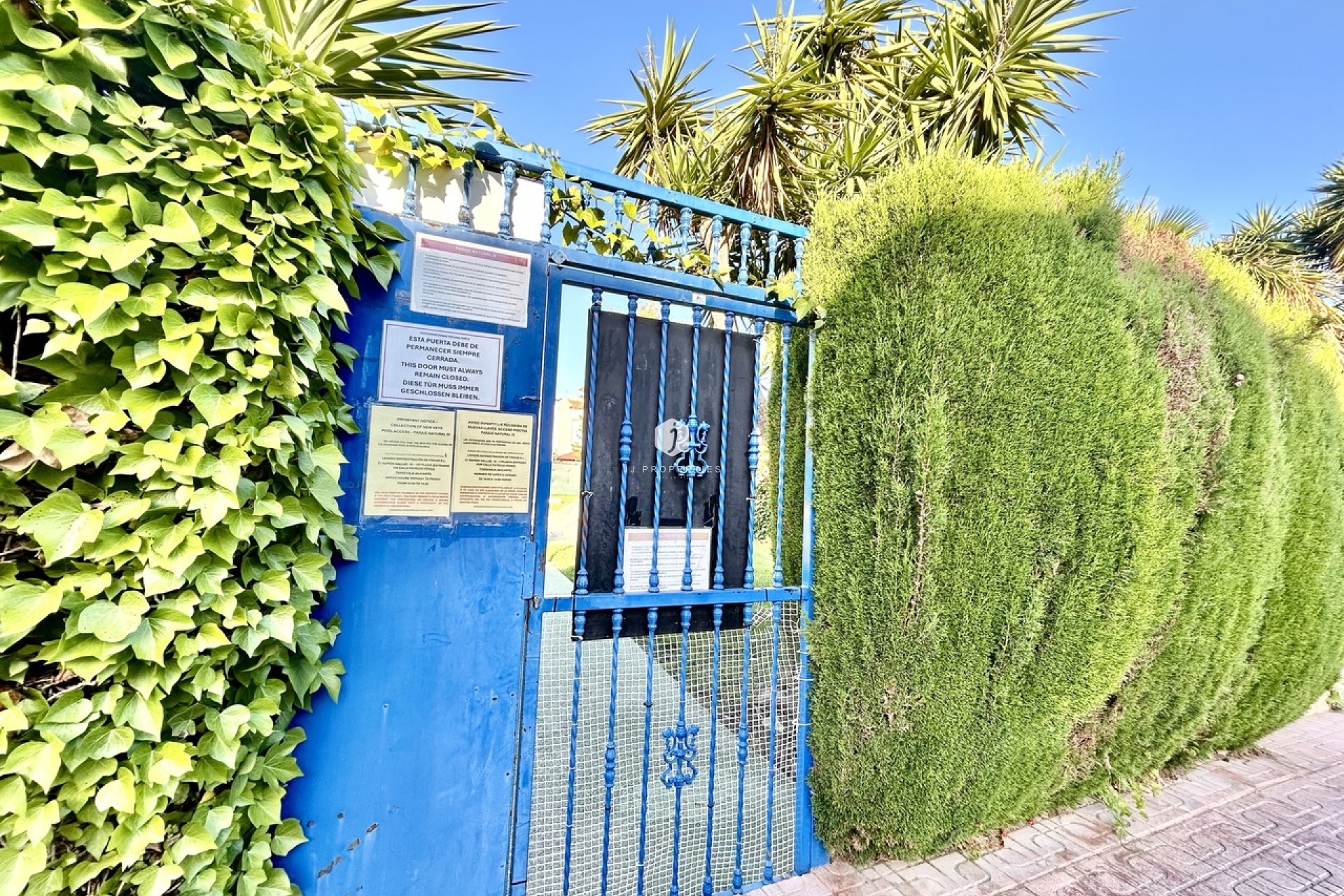 Resale - Apartment / flat -
Torrevieja - Costa Blanca