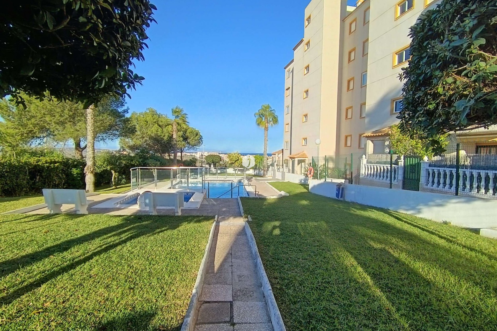 Resale - Apartment / flat -
Torrevieja - Costa Blanca