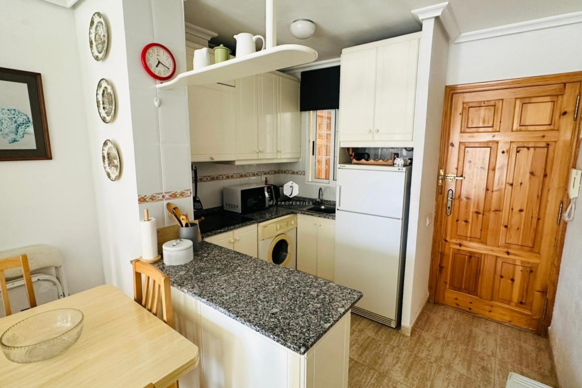 Resale - Apartment / flat -
Torrevieja - Costa Blanca