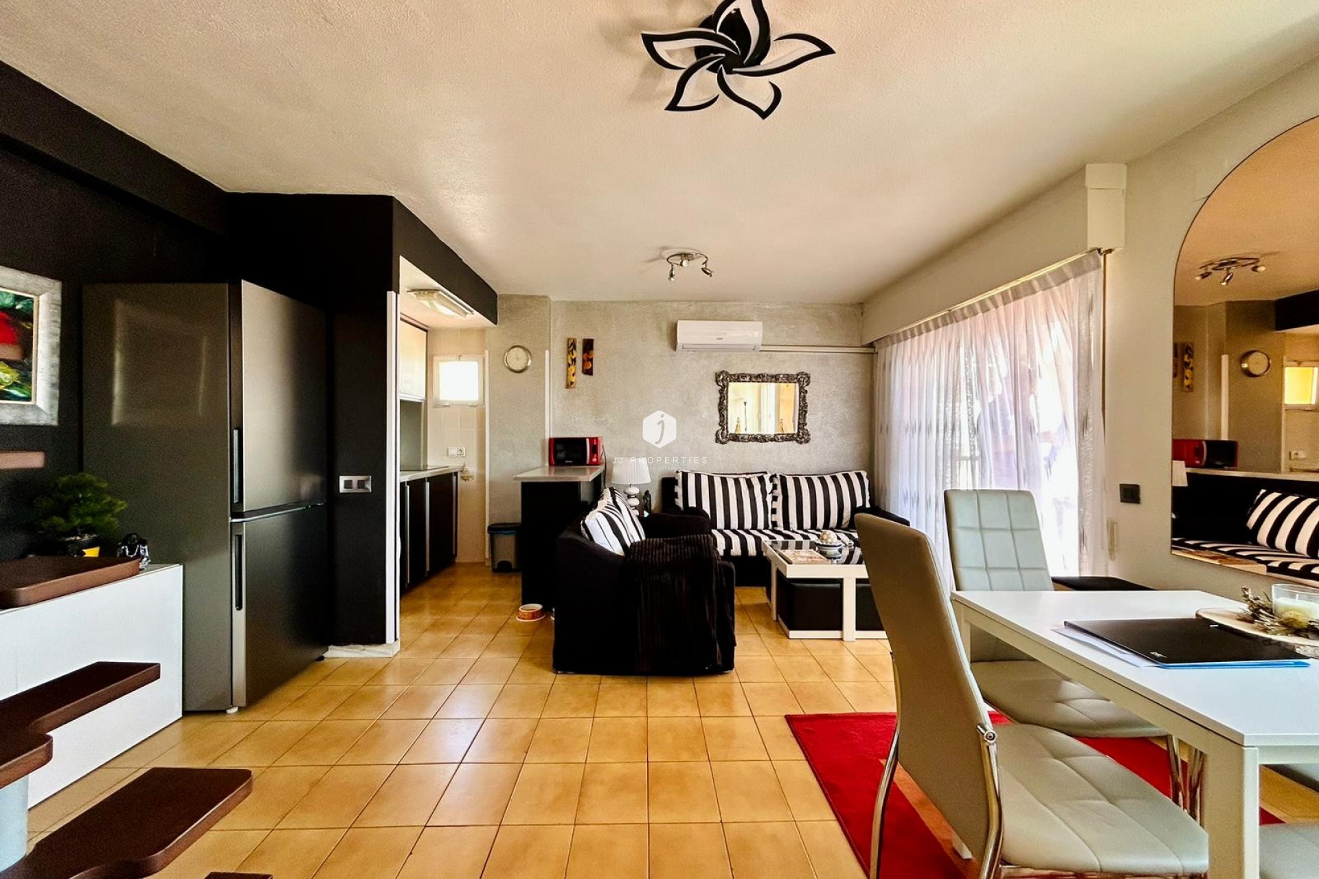 Resale - Apartment / flat -
Torrevieja - Costa Blanca