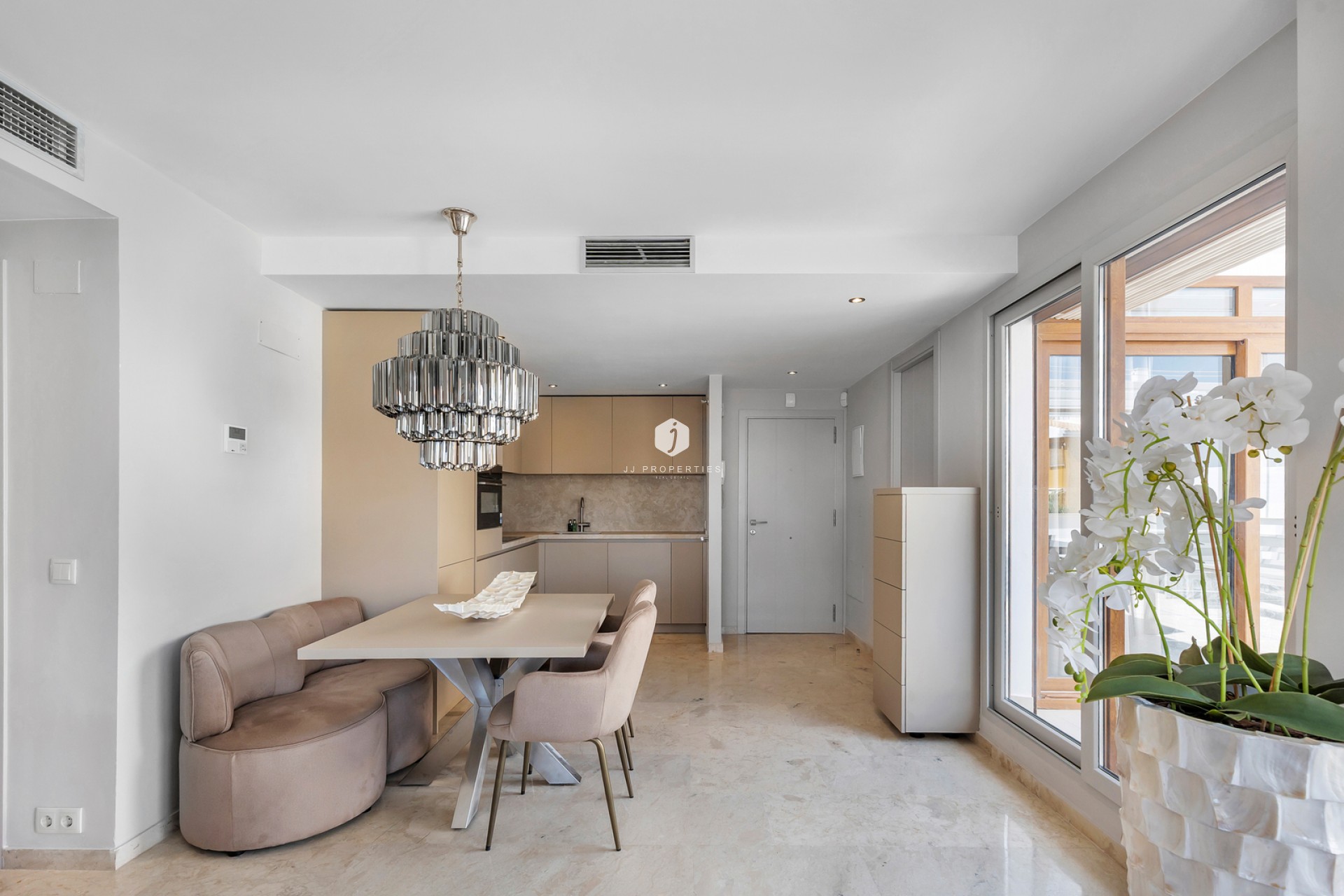 Resale - Apartment / flat -
Torrevieja - Costa Blanca