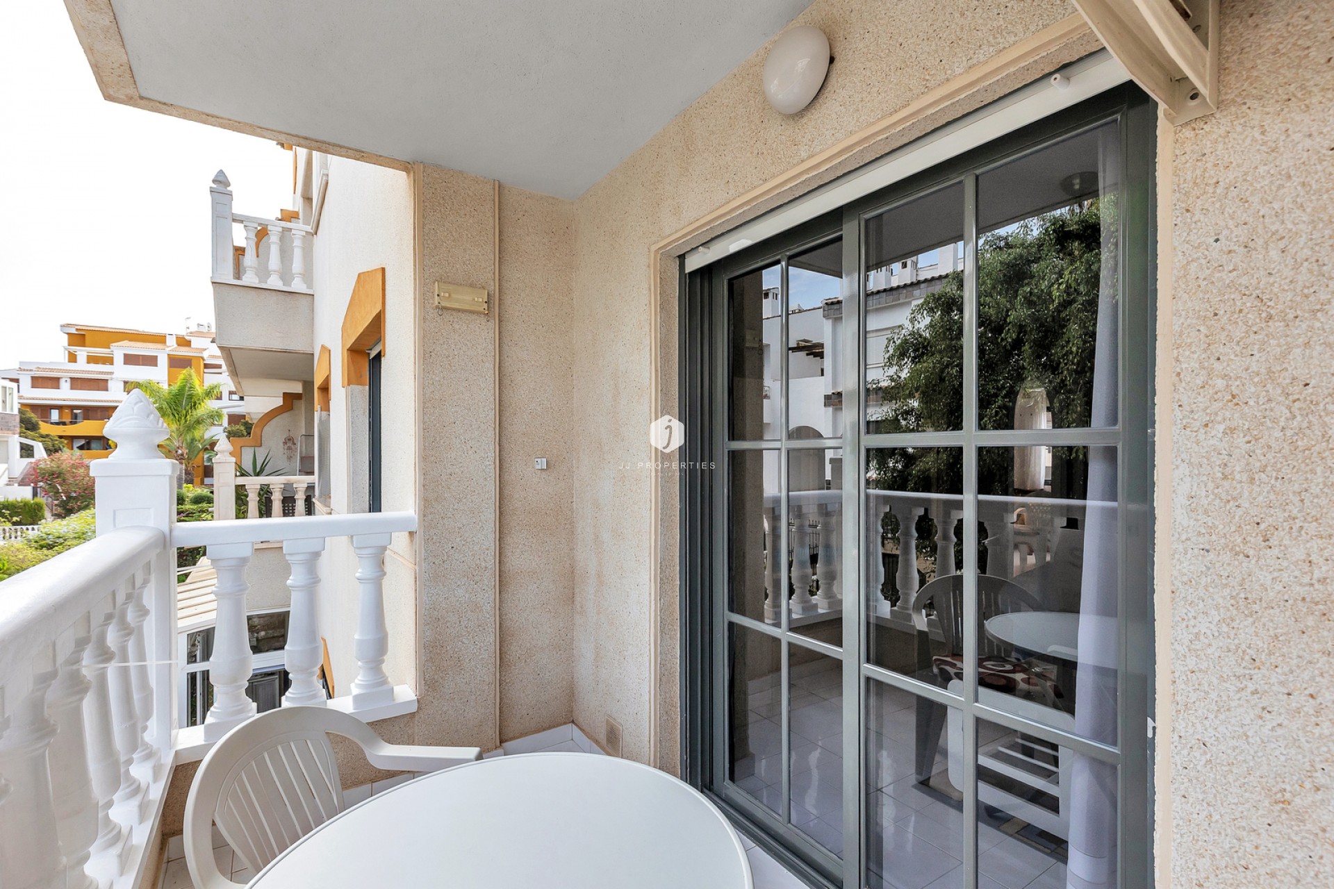 Resale - Apartment / flat -
Torrevieja - Costa Blanca