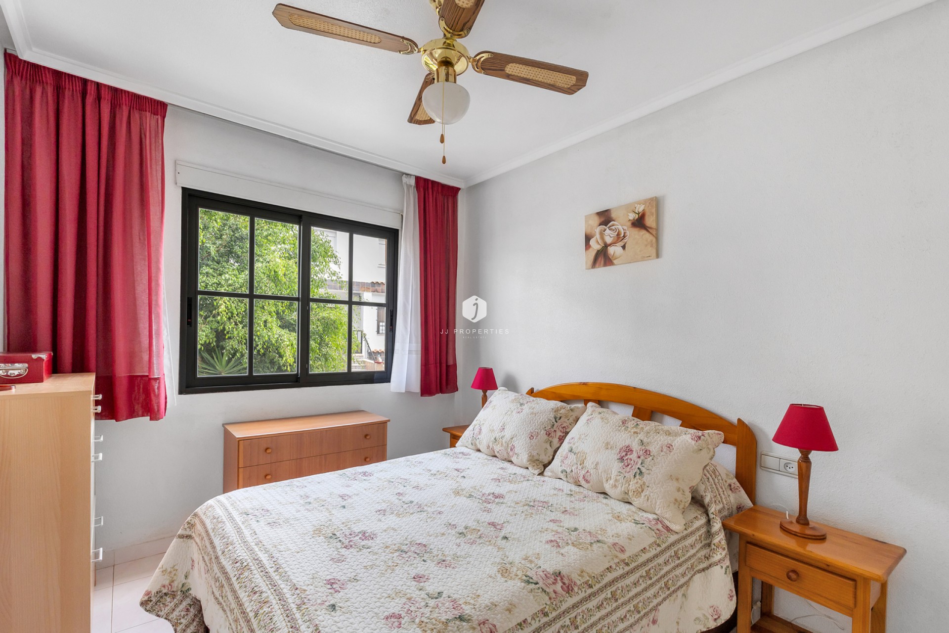 Resale - Apartment / flat -
Torrevieja - Costa Blanca