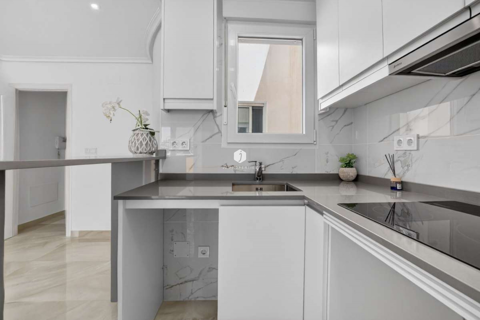 Resale - Apartment / flat -
Torrevieja - Costa Blanca