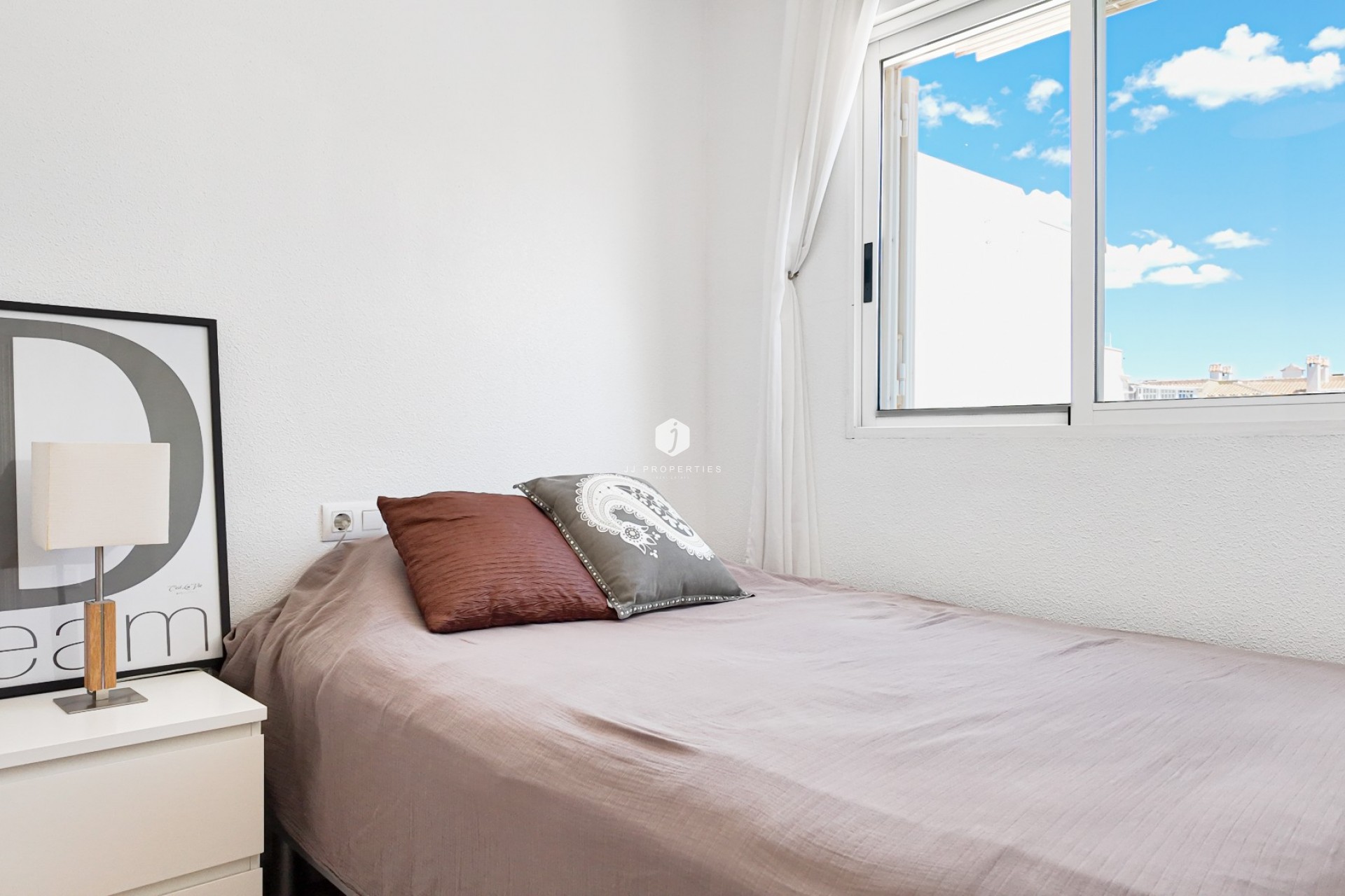 Resale - Apartment / flat -
Torrevieja - Costa Blanca