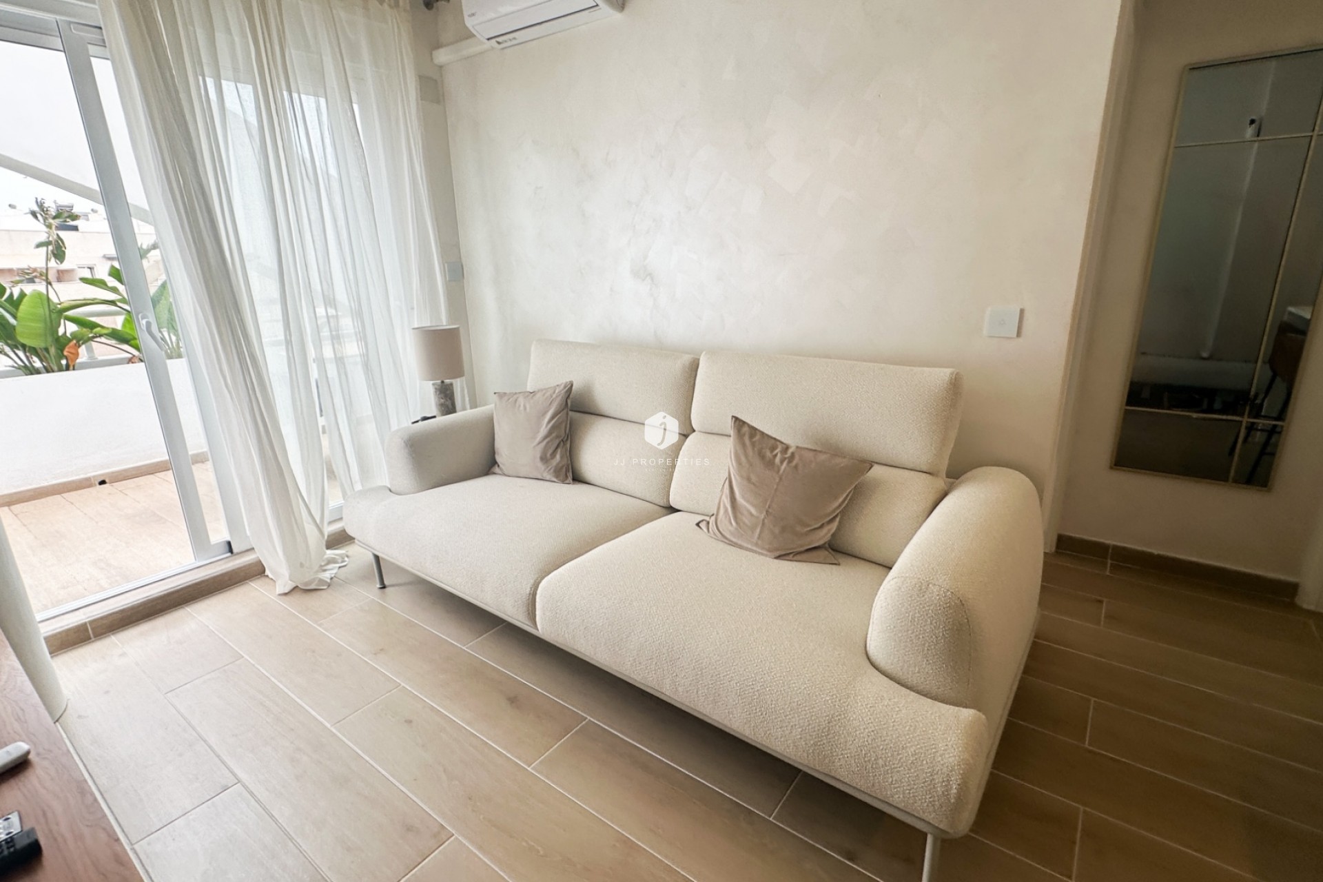 Resale - Apartment / flat -
Torrevieja - Costa Blanca