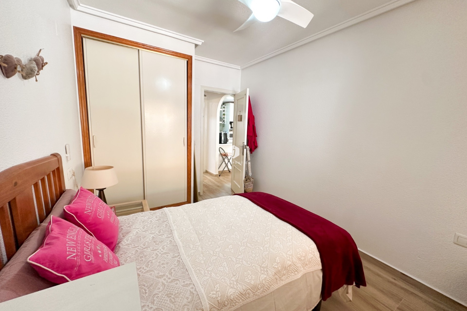 Resale - Apartment / flat -
Torrevieja - Costa Blanca