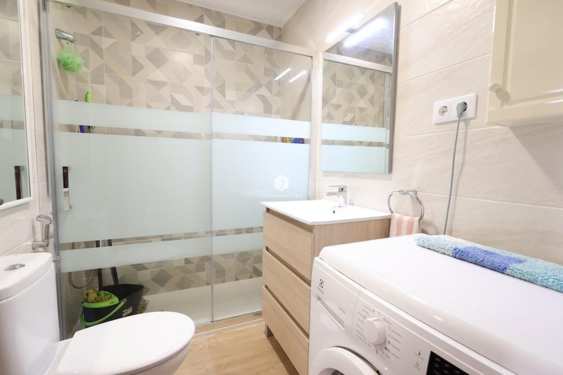 Resale - Apartment / flat -
Torrevieja - Costa Blanca