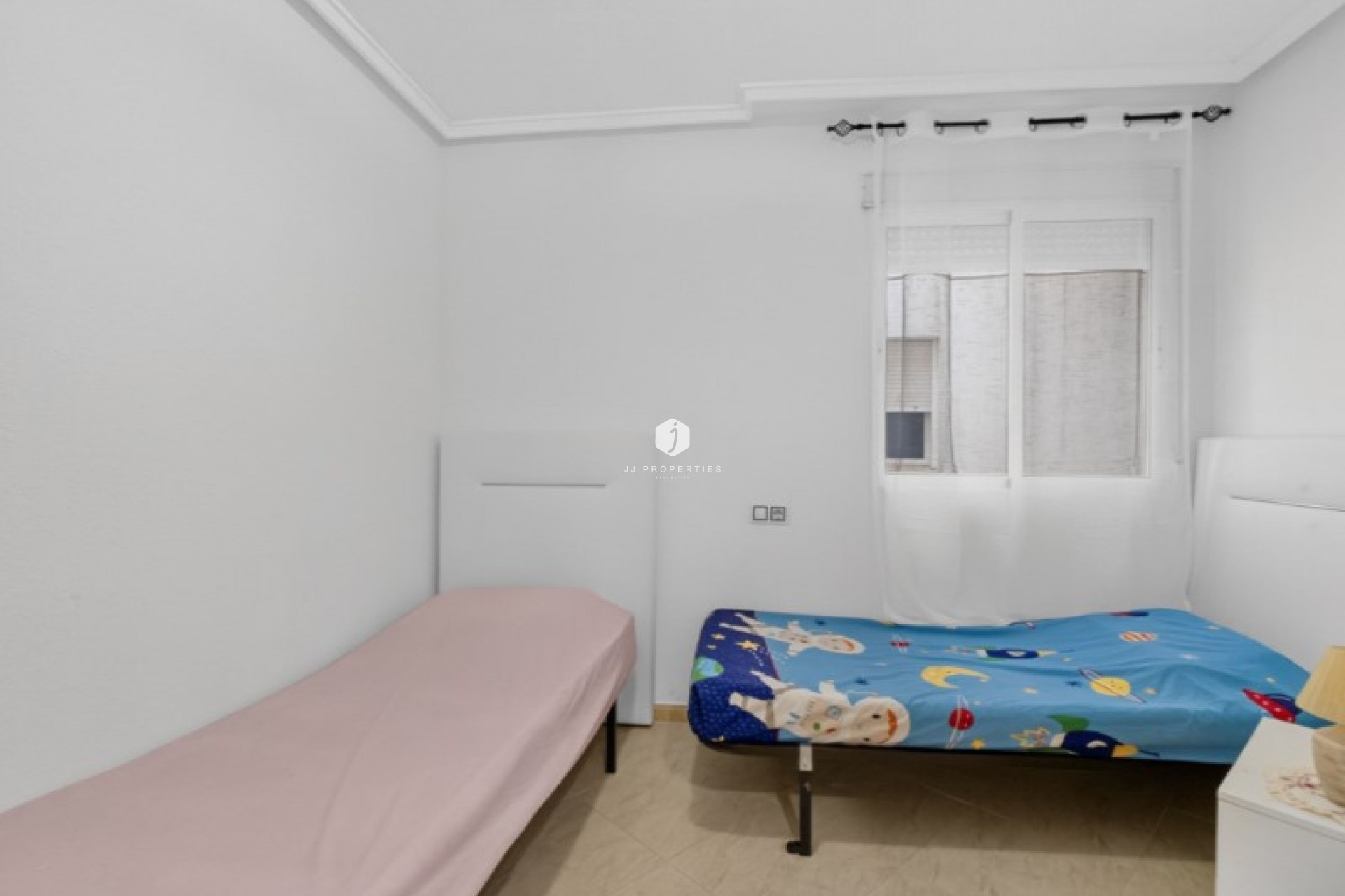 Resale - Apartment / flat -
Torrevieja - Costa Blanca