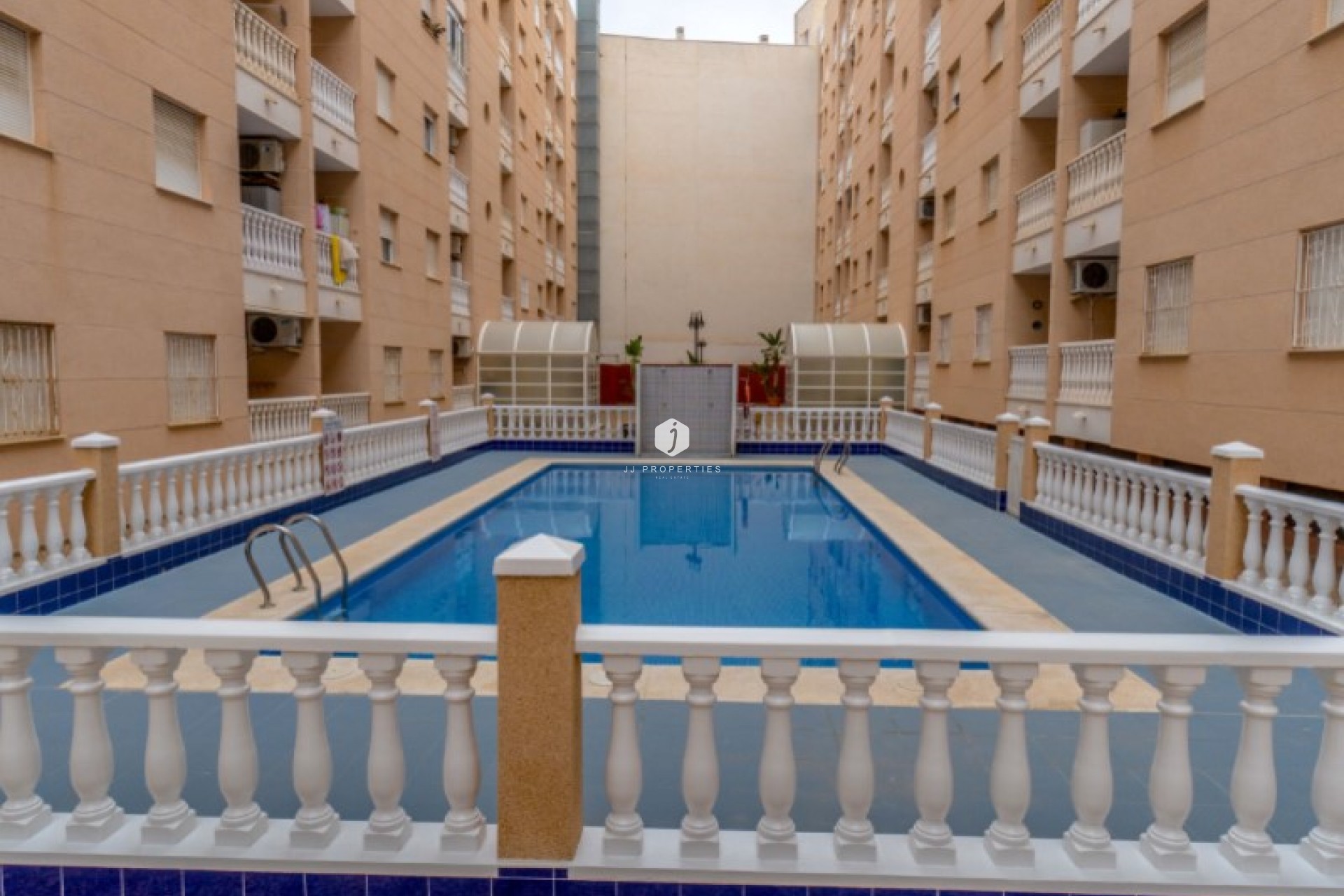 Resale - Apartment / flat -
Torrevieja - Costa Blanca