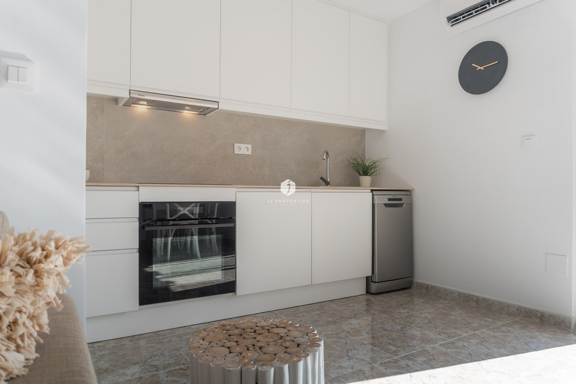 Resale - Apartment / flat -
Torrevieja - Costa Blanca