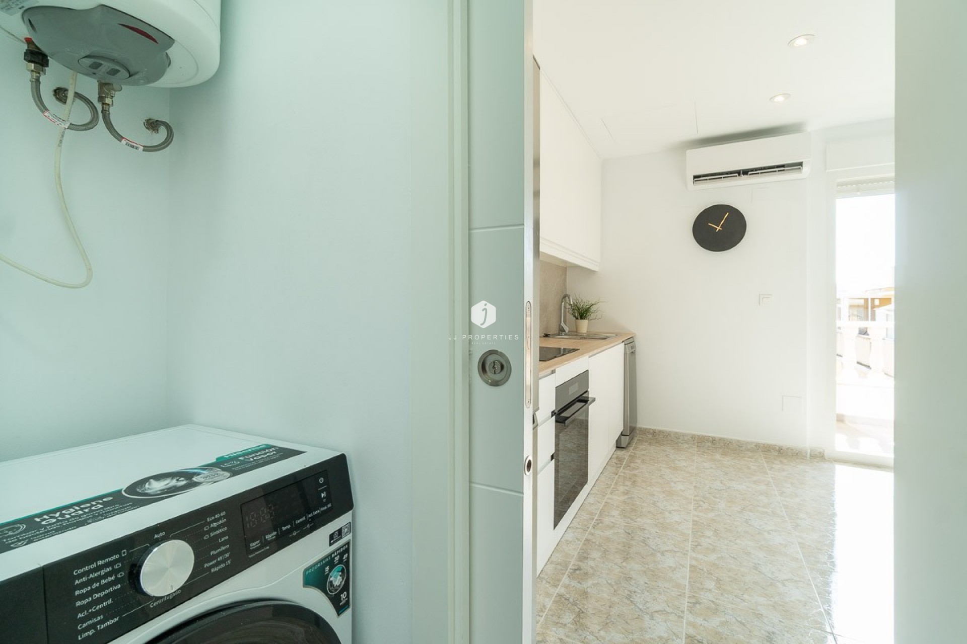 Resale - Apartment / flat -
Torrevieja - Costa Blanca