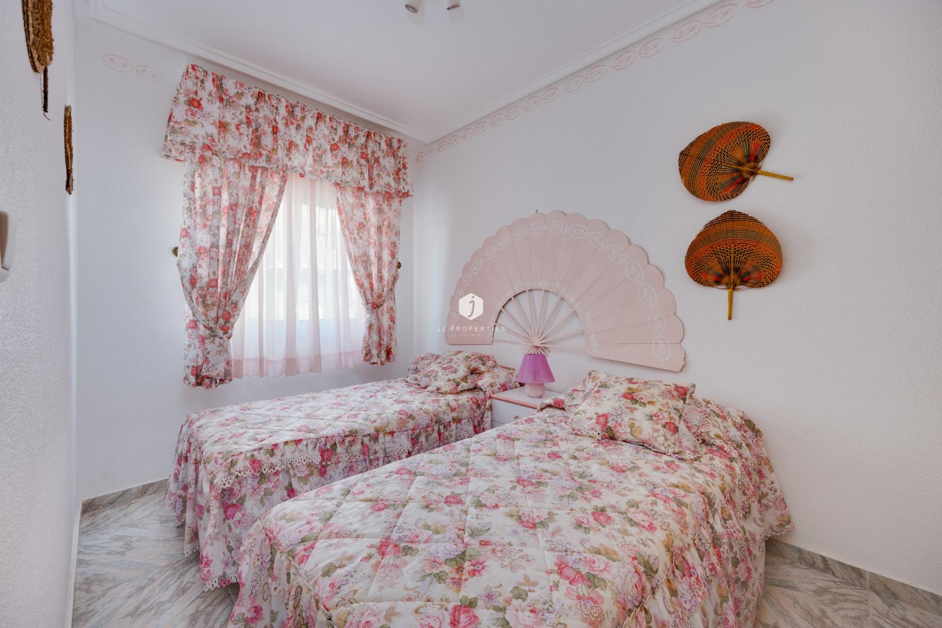 Resale - Apartment / flat -
Torrevieja - Costa Blanca